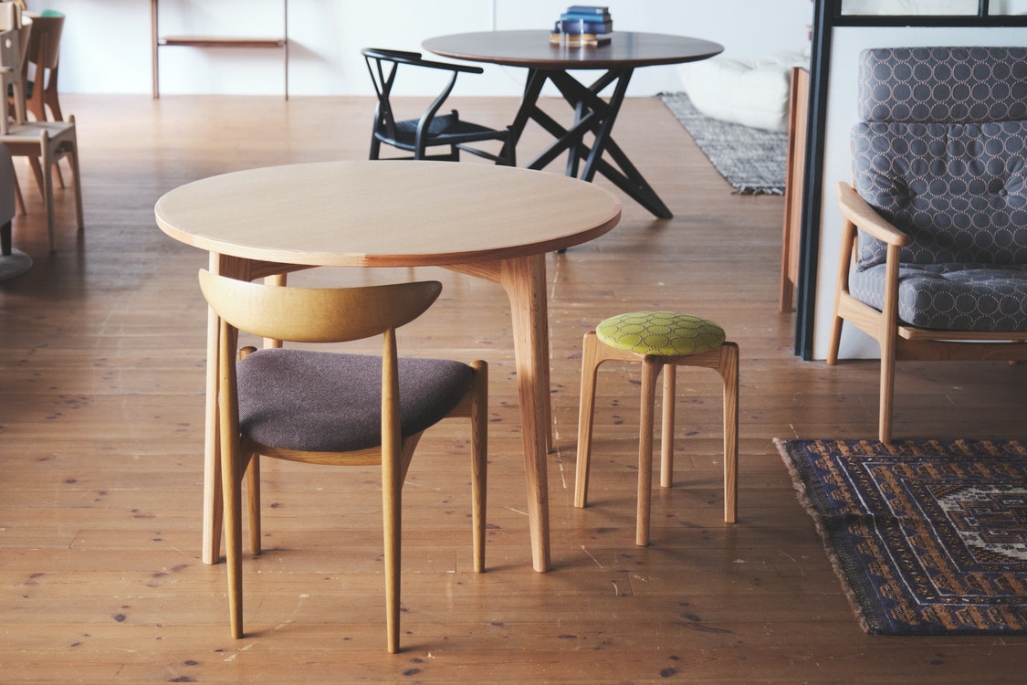 マルニ60プラス ラウンドテーブル | マルニ 60 | リグナテラス東京