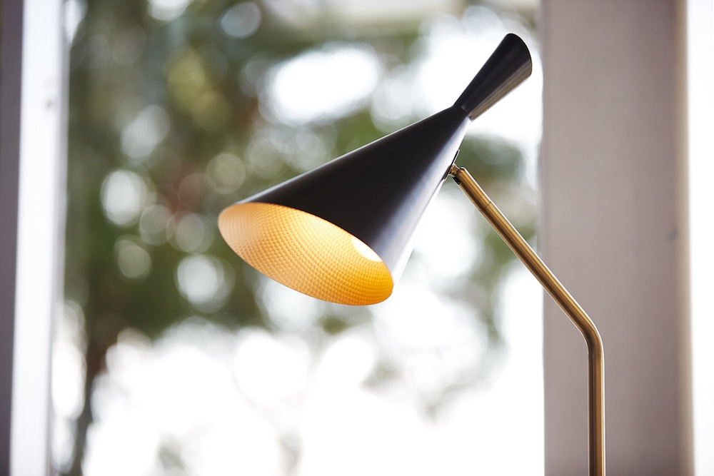 ジェネシス フロアランプ (電球電球なし) | アートワークスタジオ (ART