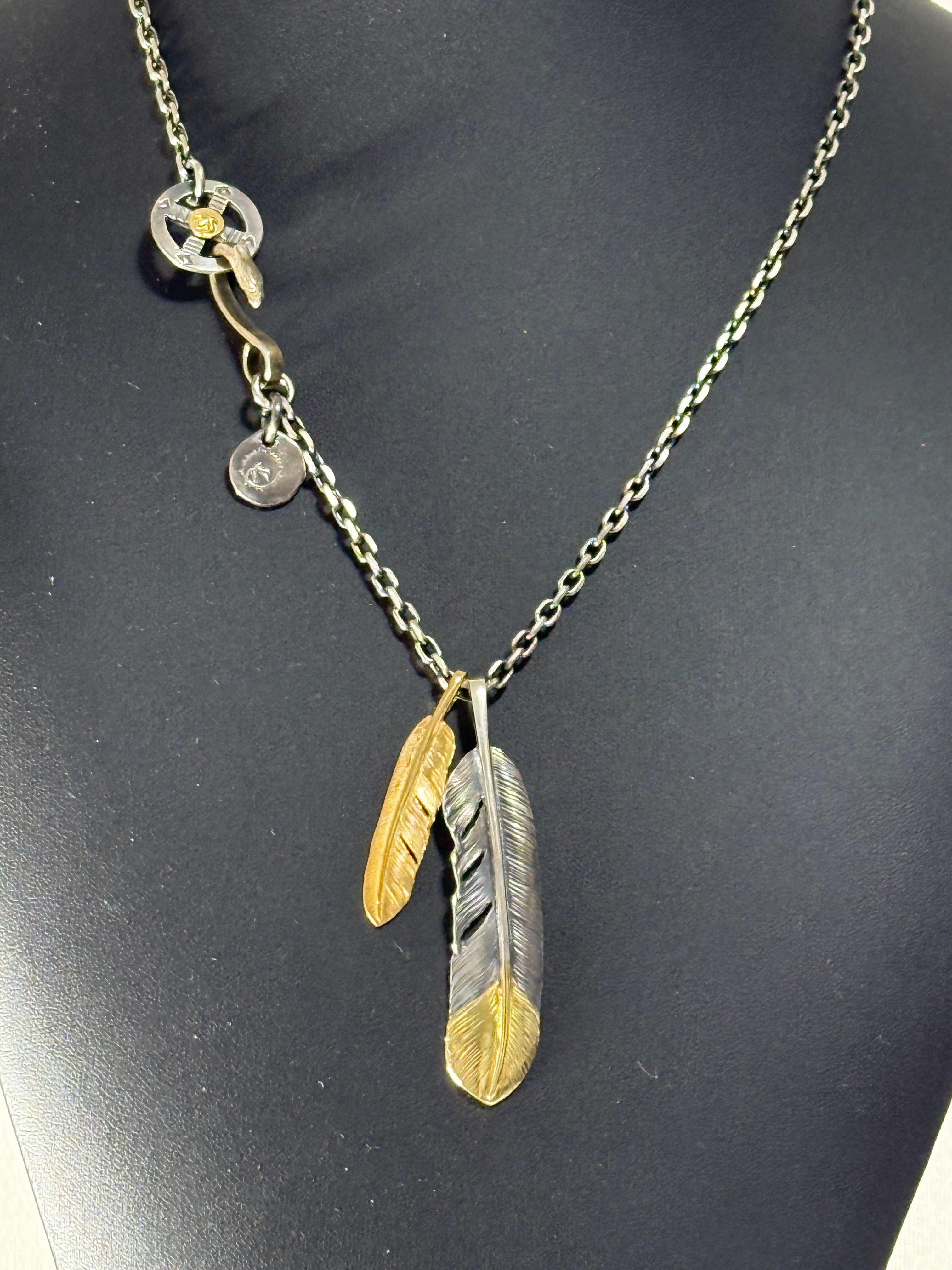 ゴローズ 先金特大フェザー（現行右）＋K18フェザー大（左）＋SVin太陽