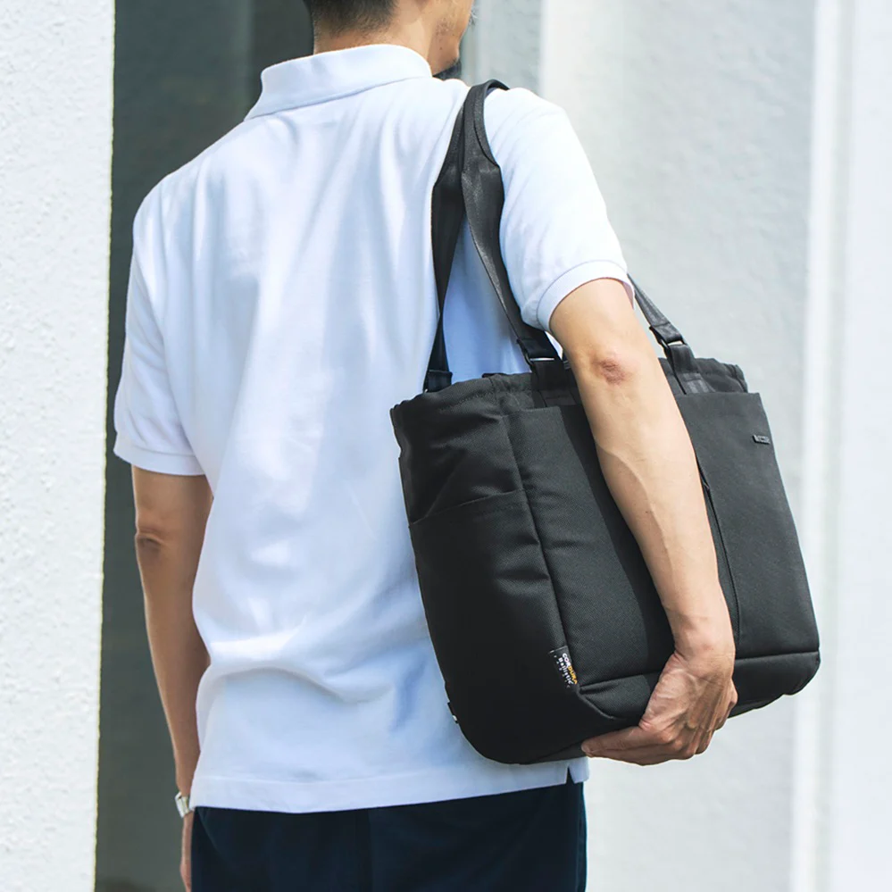 送料無料】Incase Tracks Tote 22L/BLACK:デフリシュール通販｜JRE