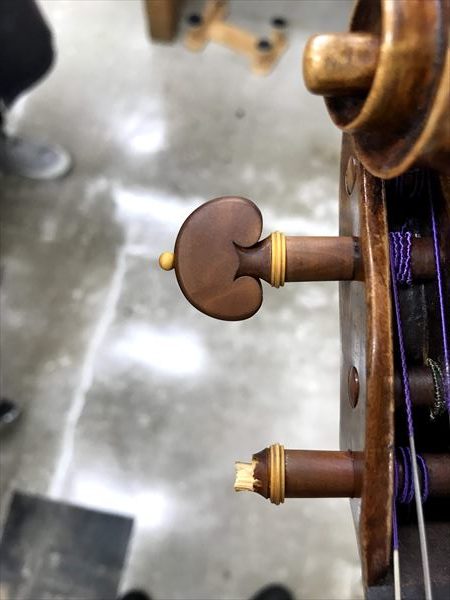 バイオリンのペグ交換ってどんな修理？必要な場合と方法について