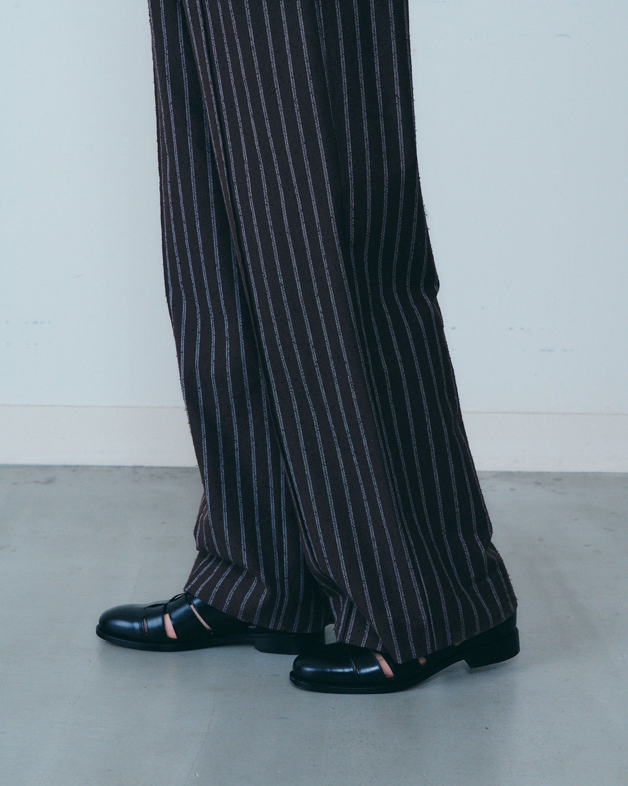 NOSTALGIC STRIPED WIDE PANTS – Shinzone