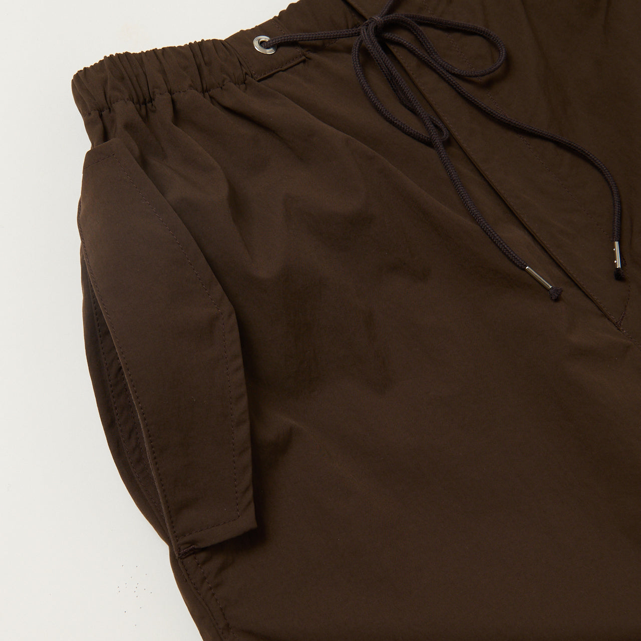 PARACHUTE PANTS / D BROWN – SHISHIKUI