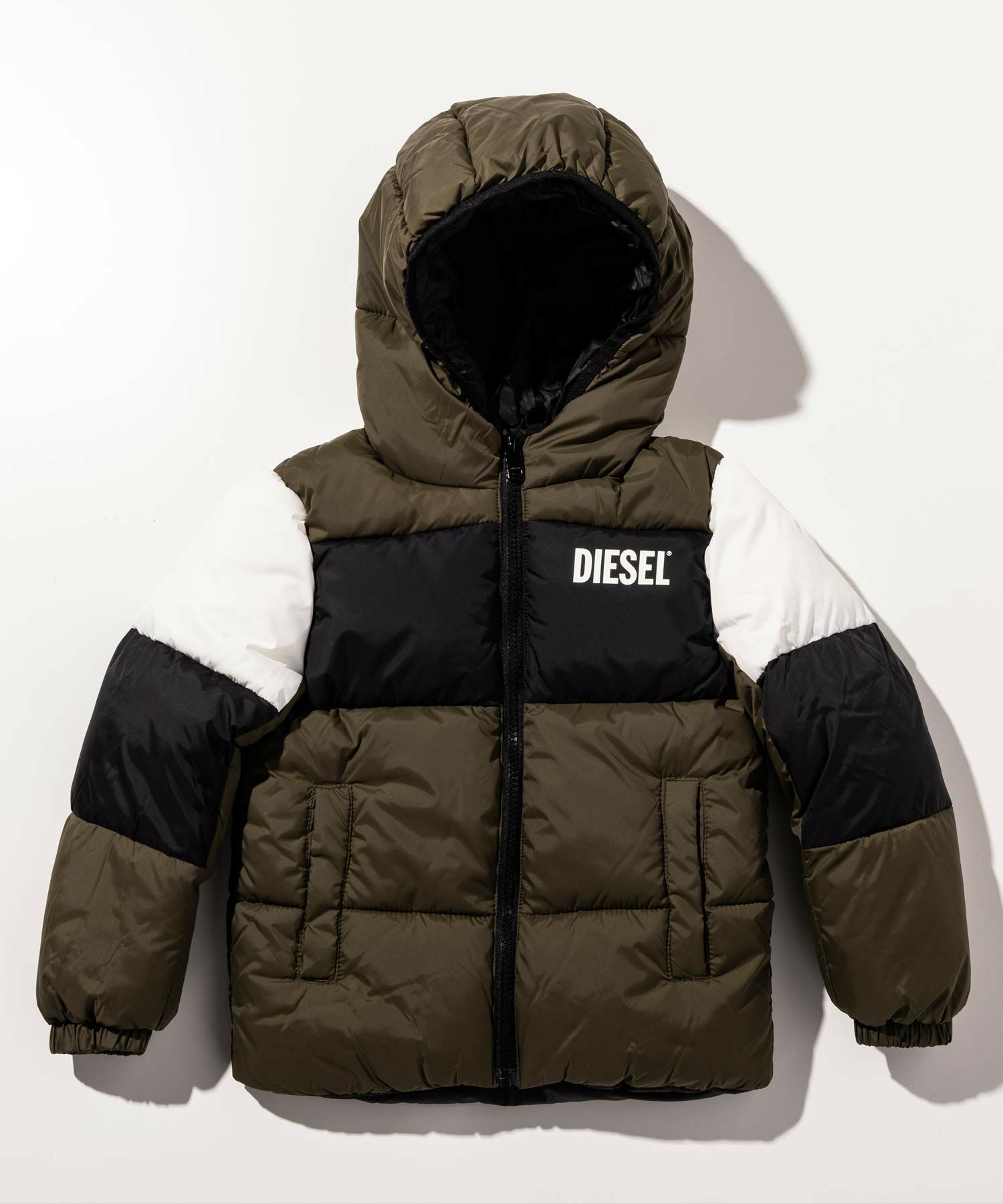 000000037023-02-xl.jpg?t=