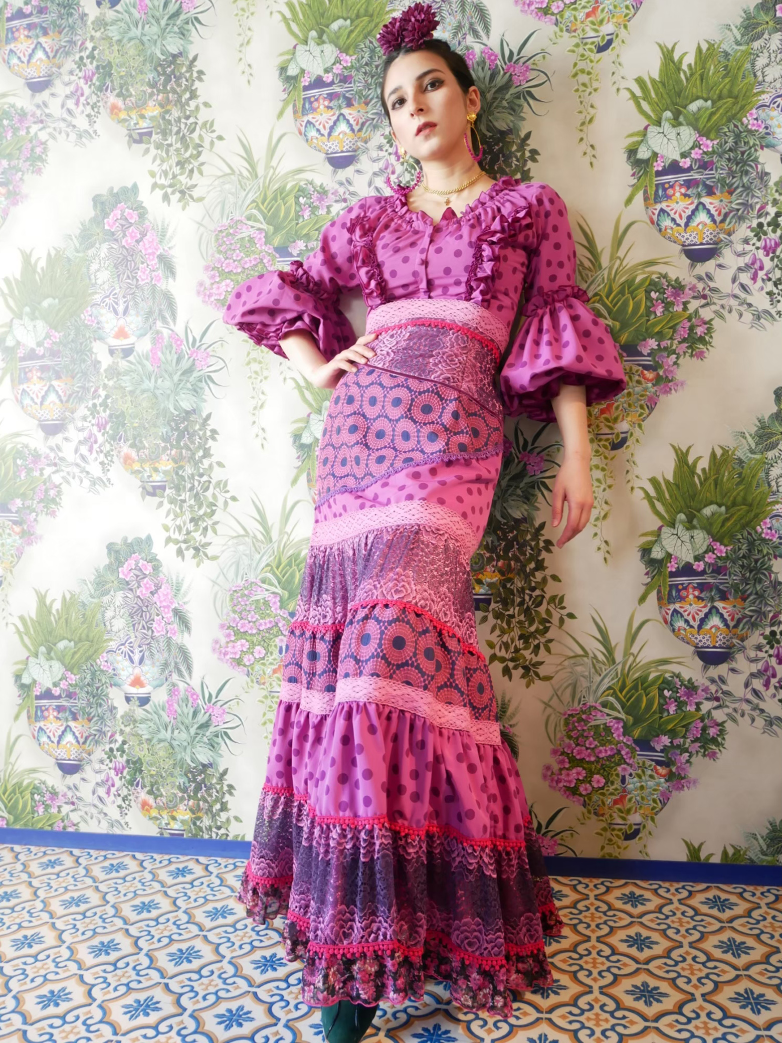 Sonia Johnes | フラメンコ衣装のソニア・ジョーンズ 公式ブランドサイト