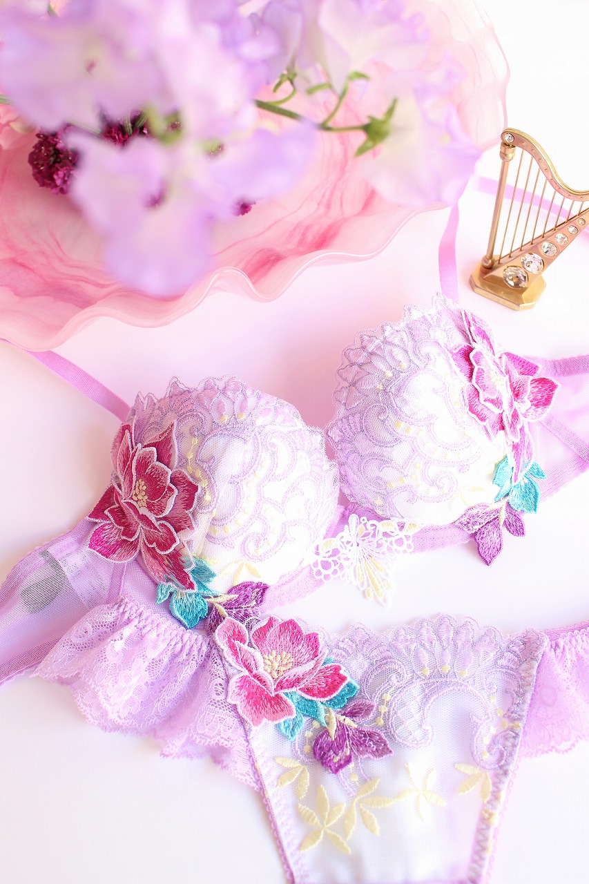 エジプトロータスランジェリ～♡ サルート43group PUカラー | La