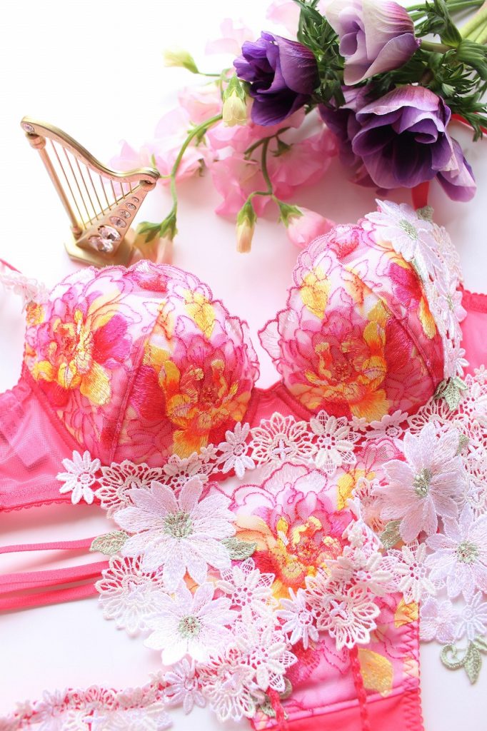 虹の国ランジェリ～♡ サルート51group SGカラー | La Sorbonne（ラ