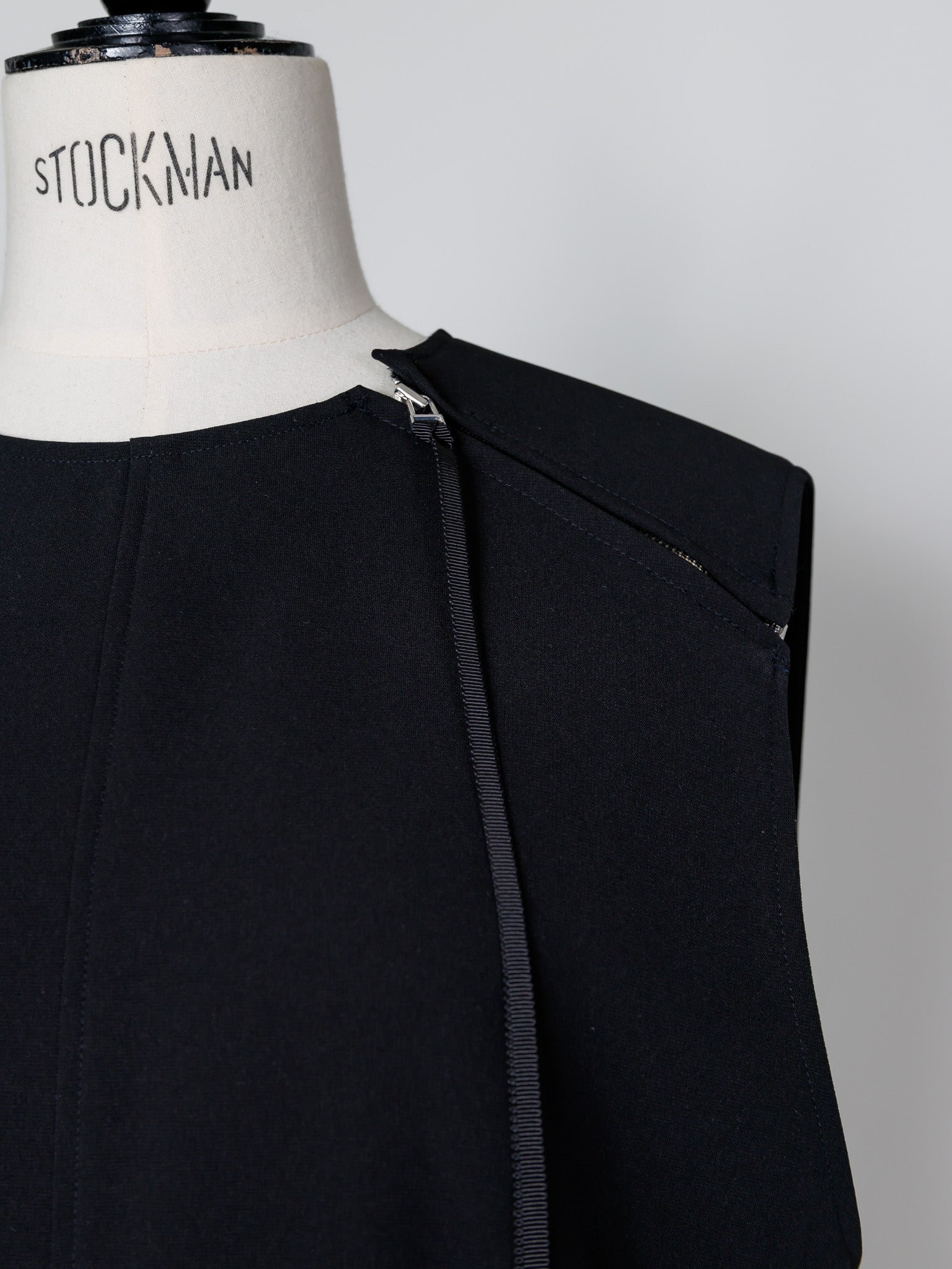 My Suits (1color) – soyy.online