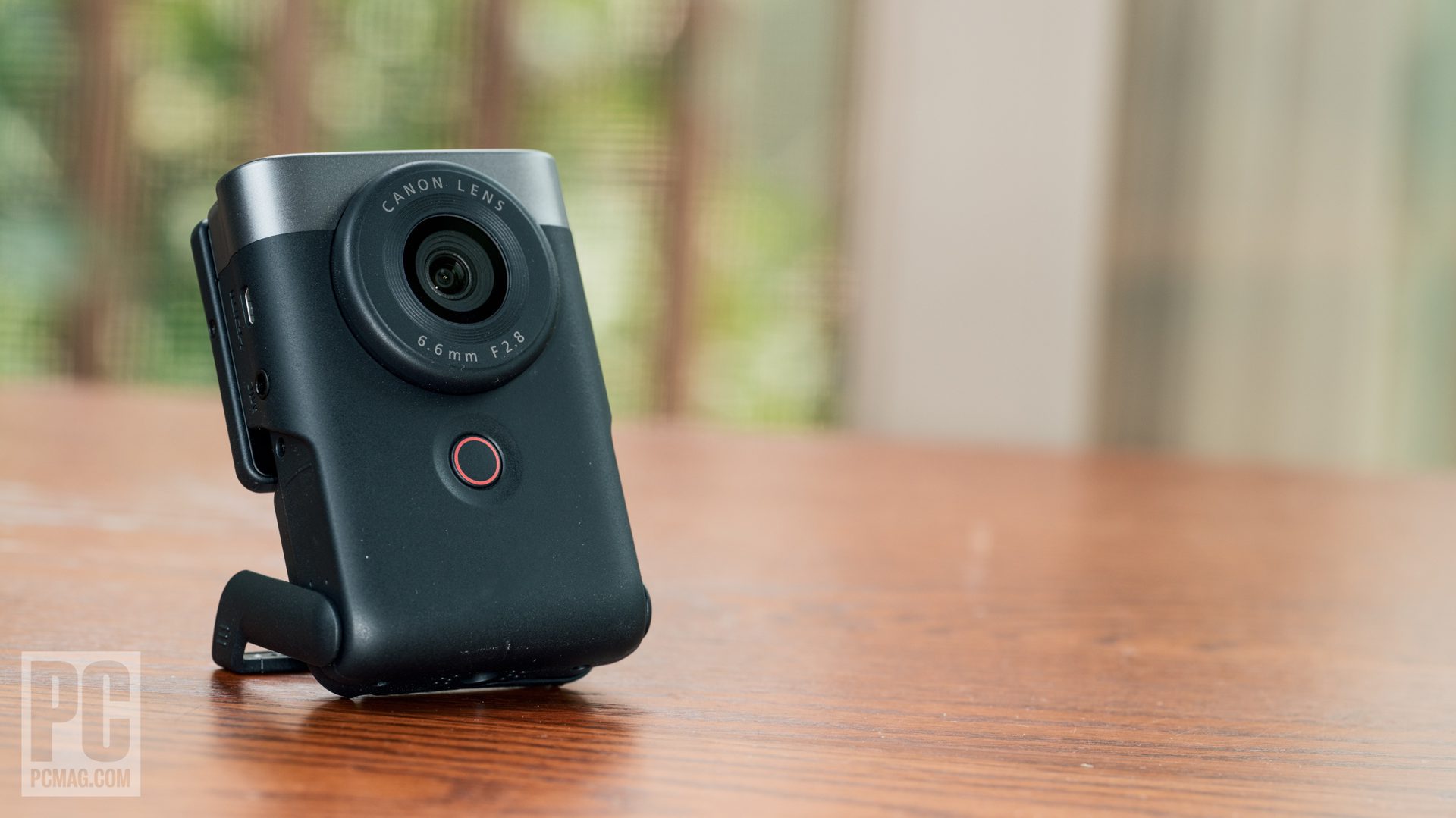 Canon PowerShot V10 - Review 2023 - PCMag Middle East