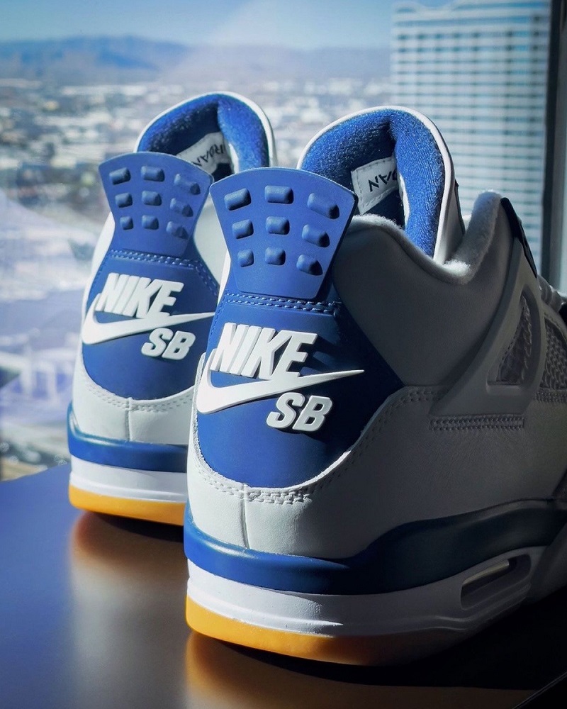 3月18日/4月15日/5月3日発売｜Nike SB x Air Jordan 4 “Blue/White”の