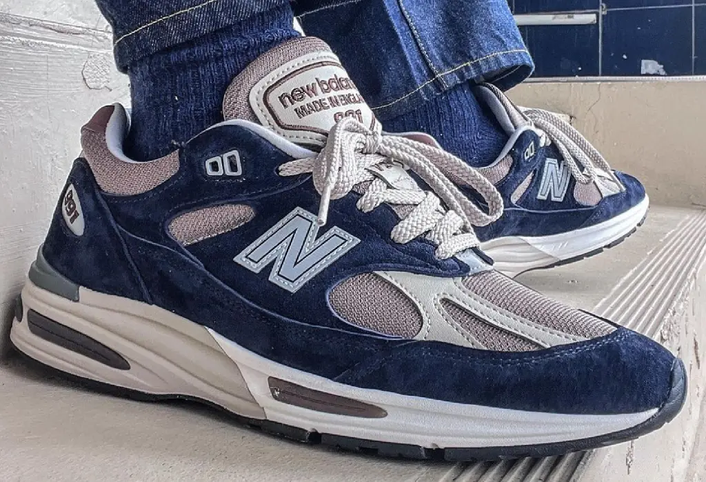 New Balance 991v2 MADE in UK “After Midnight” [Release Date/Price