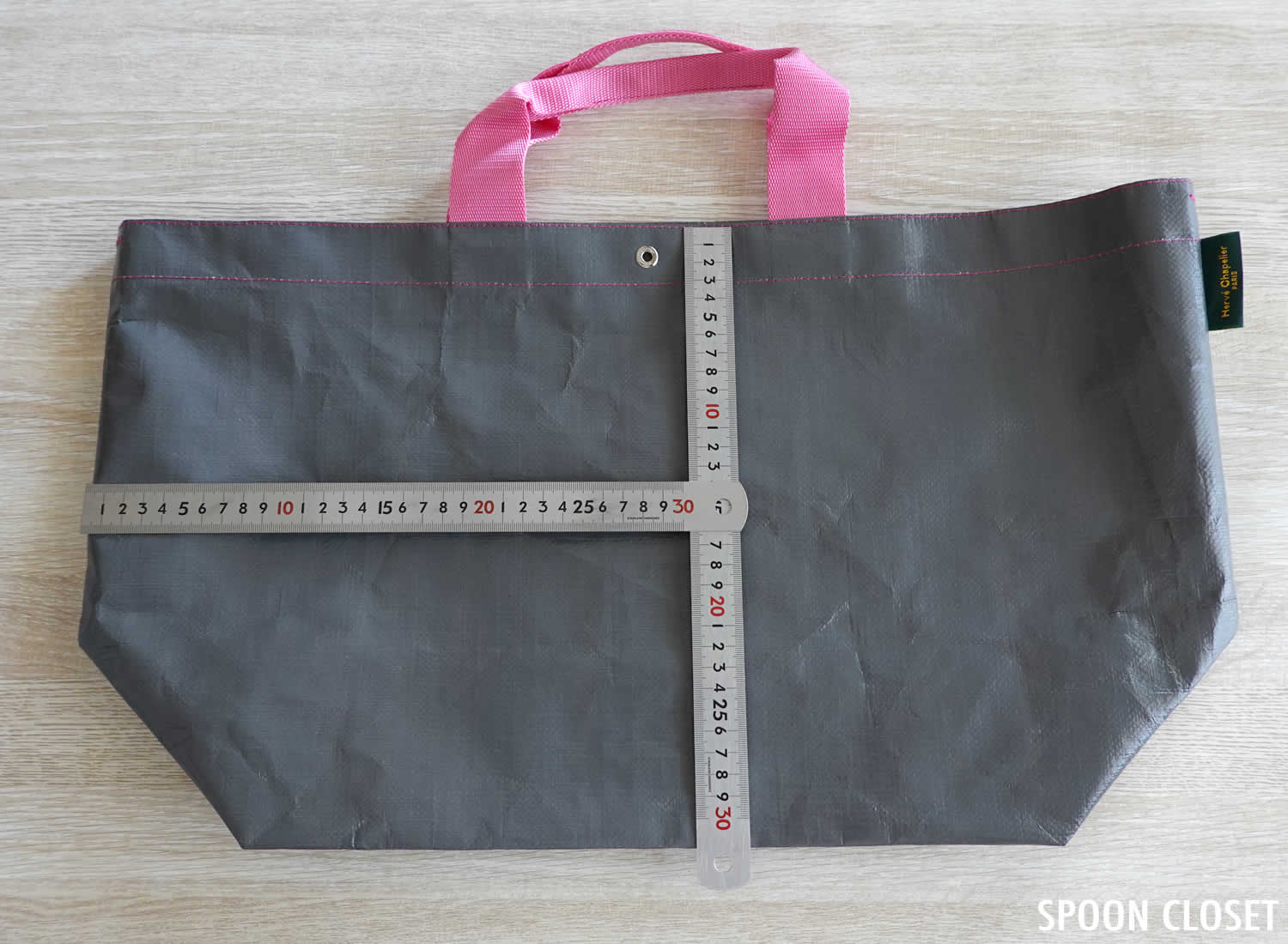 サイズ感と収納例。エルベシャプリエの2014PP・マルシェバッグL