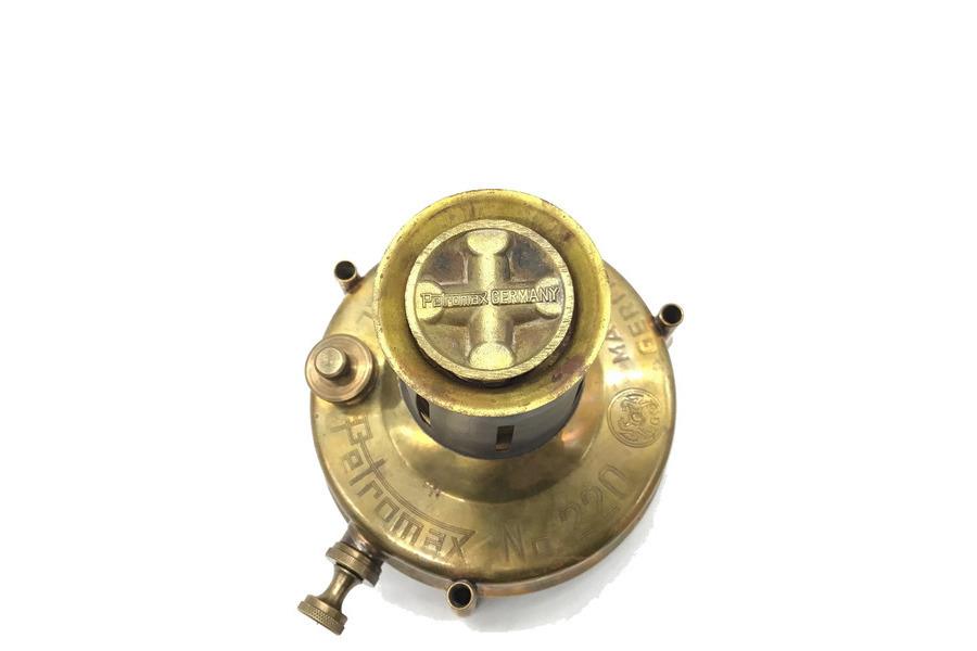 ケロシンランタンでお馴染みのPetromax(ペトロマックス)より珍しい