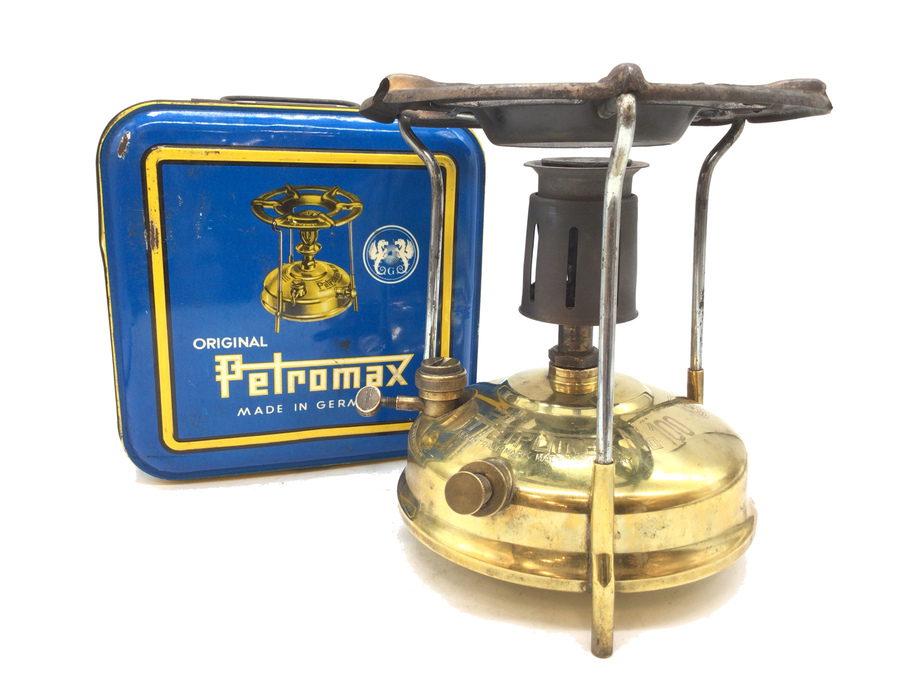 昔はケロシンバーナーも作っていました。Petromax(ペトロマックス)のNo