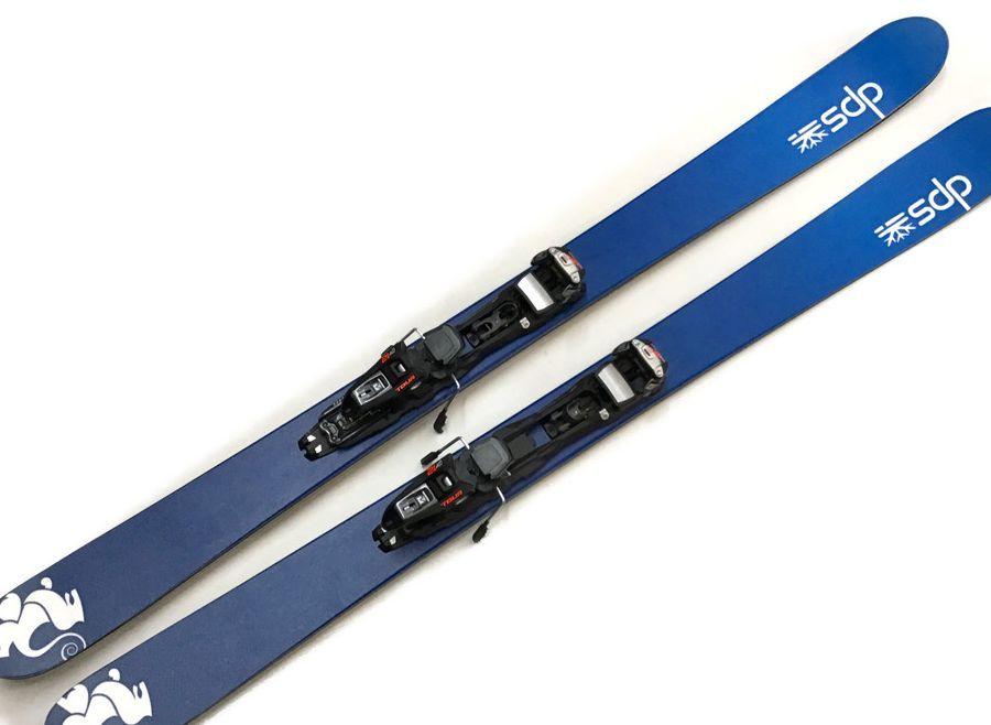 新雪・パウダー向けのファットスキー・フリースタイルスキーもお手頃