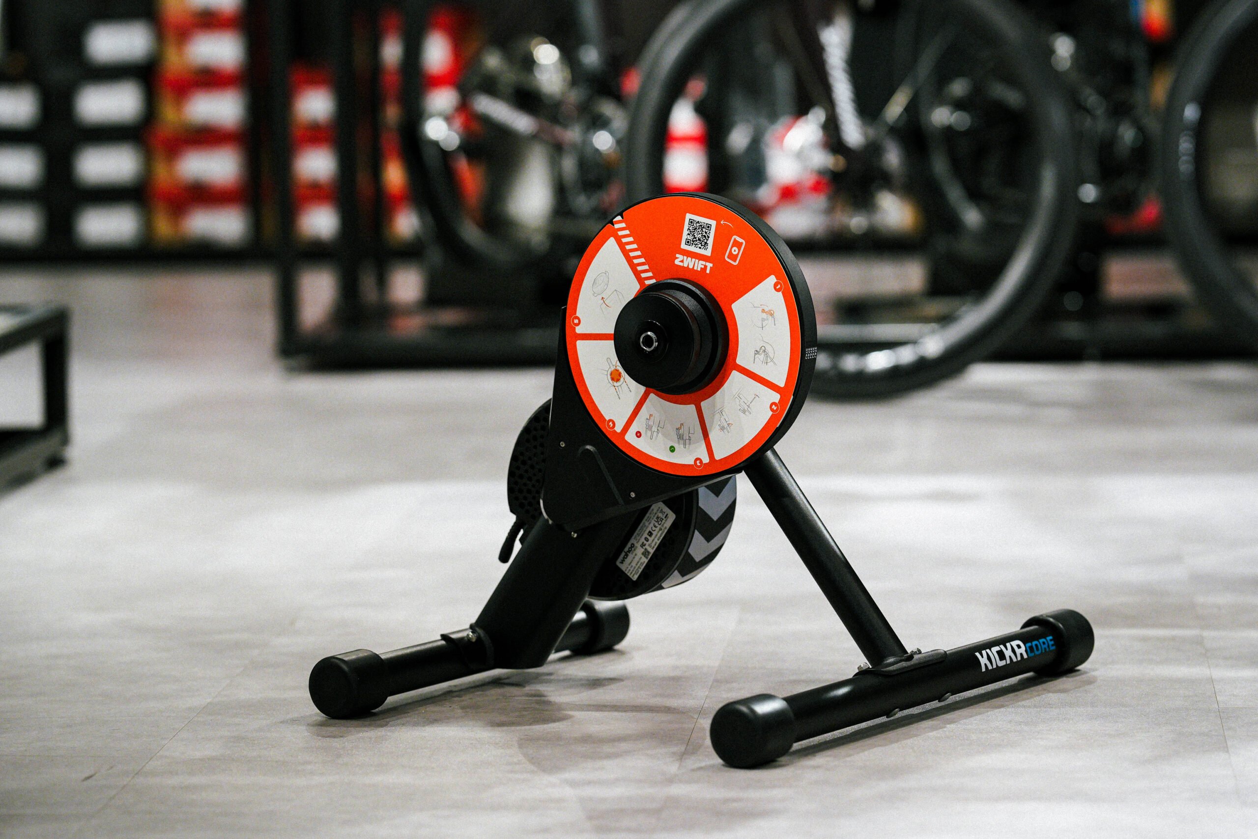 WAHOO KICKR CORE レンタルはじめました！ - スペシャライズド 仙台泉