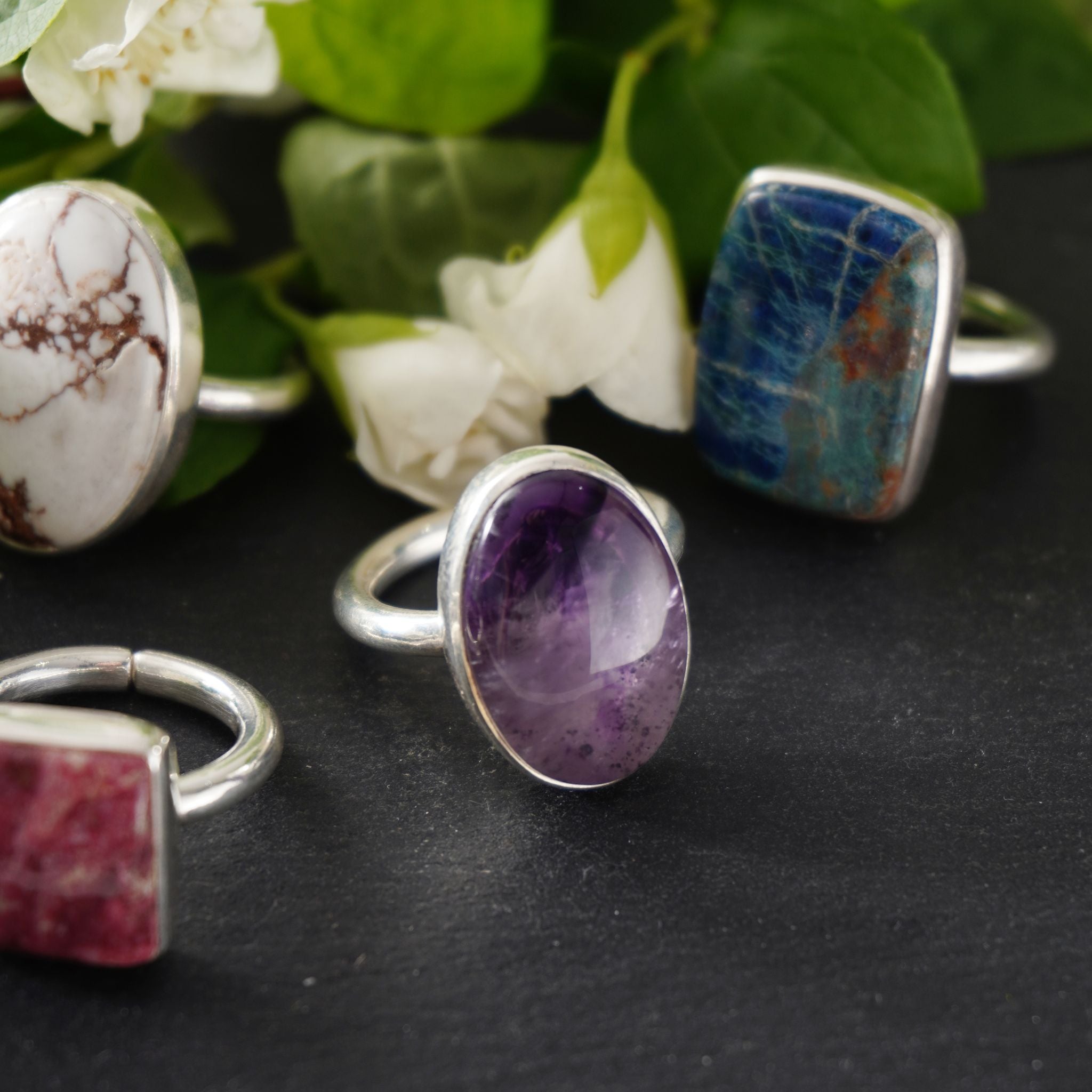 アメジスト｜シルバー925 天然石リング Mahika マヒカ – MAYGLOBE