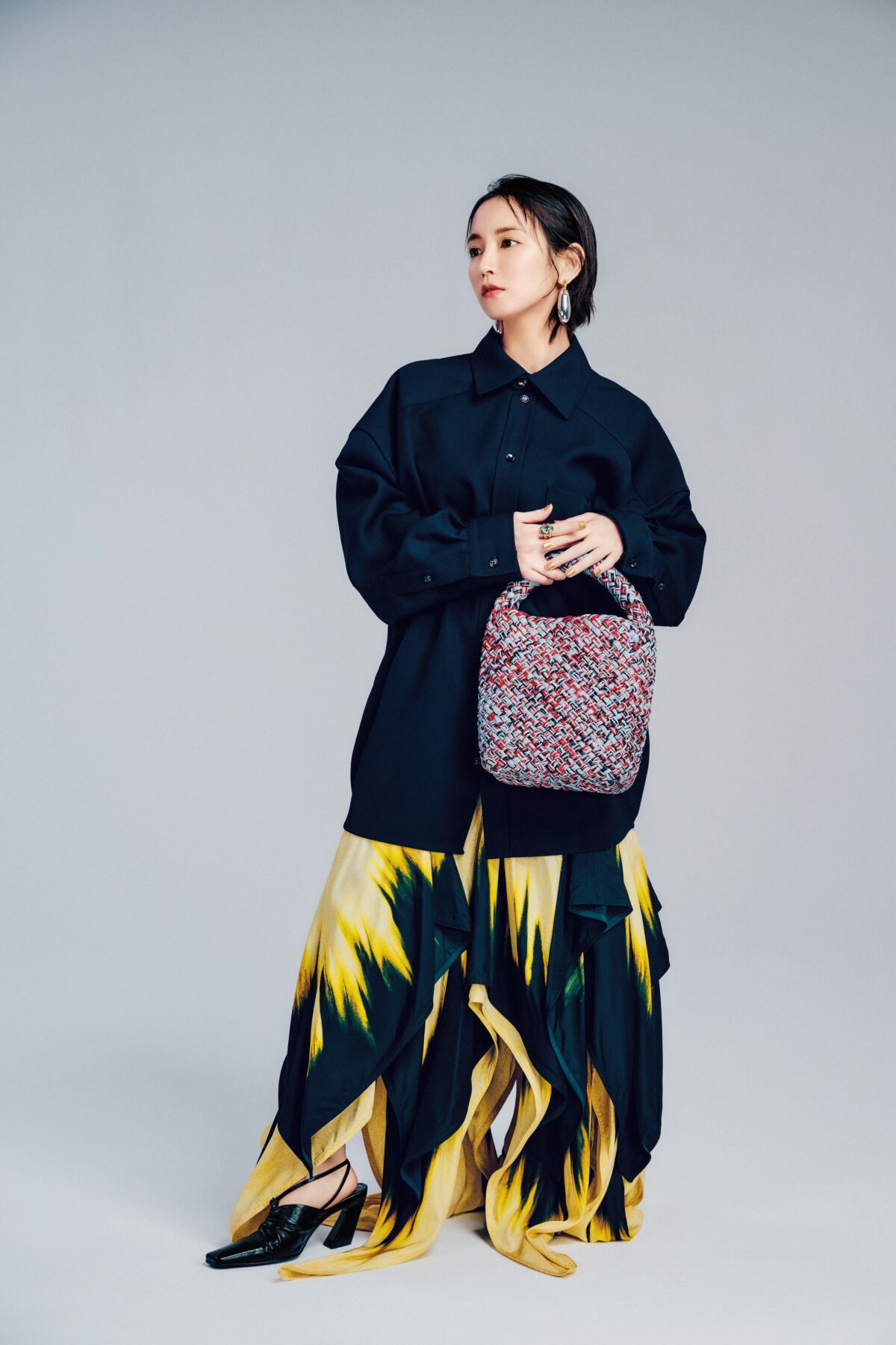 吉岡里帆と共鳴するクラフツマンシップ｜【公式】SPRiNG ONLINE