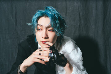 龍宮城・冨田侑暉】「“WALTZ”は僕たちと『黒執事』の世界観とマッチ