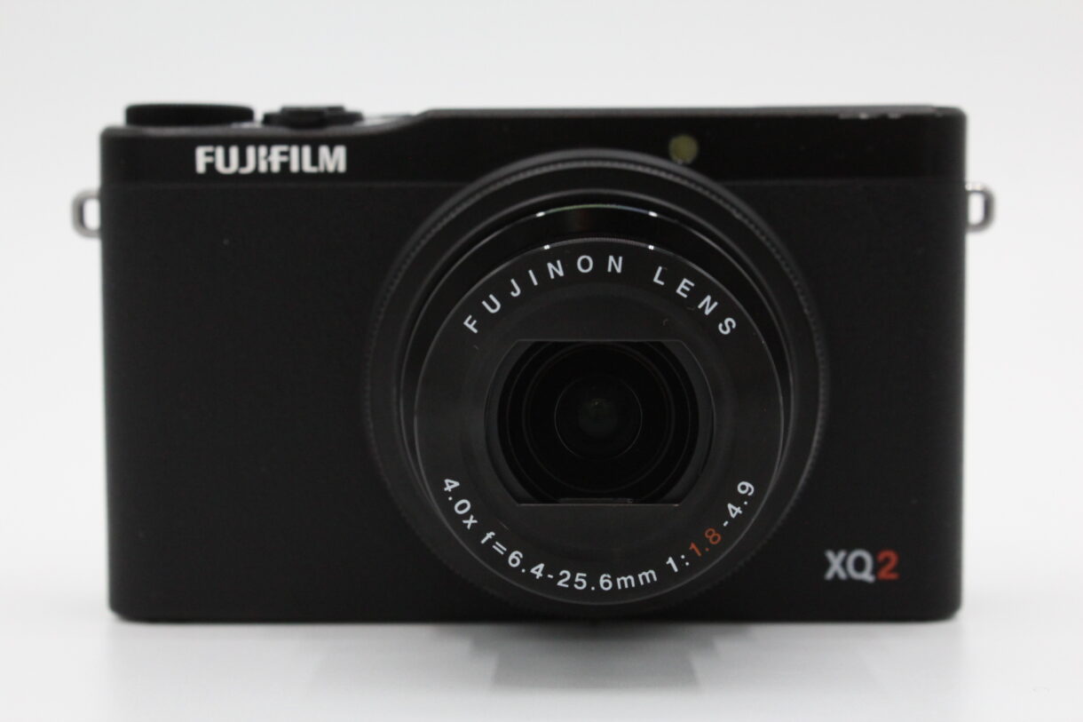 良品】FUJIFILM 富士フイルム プレミアムコンパクトデジタルカメラ XQ2