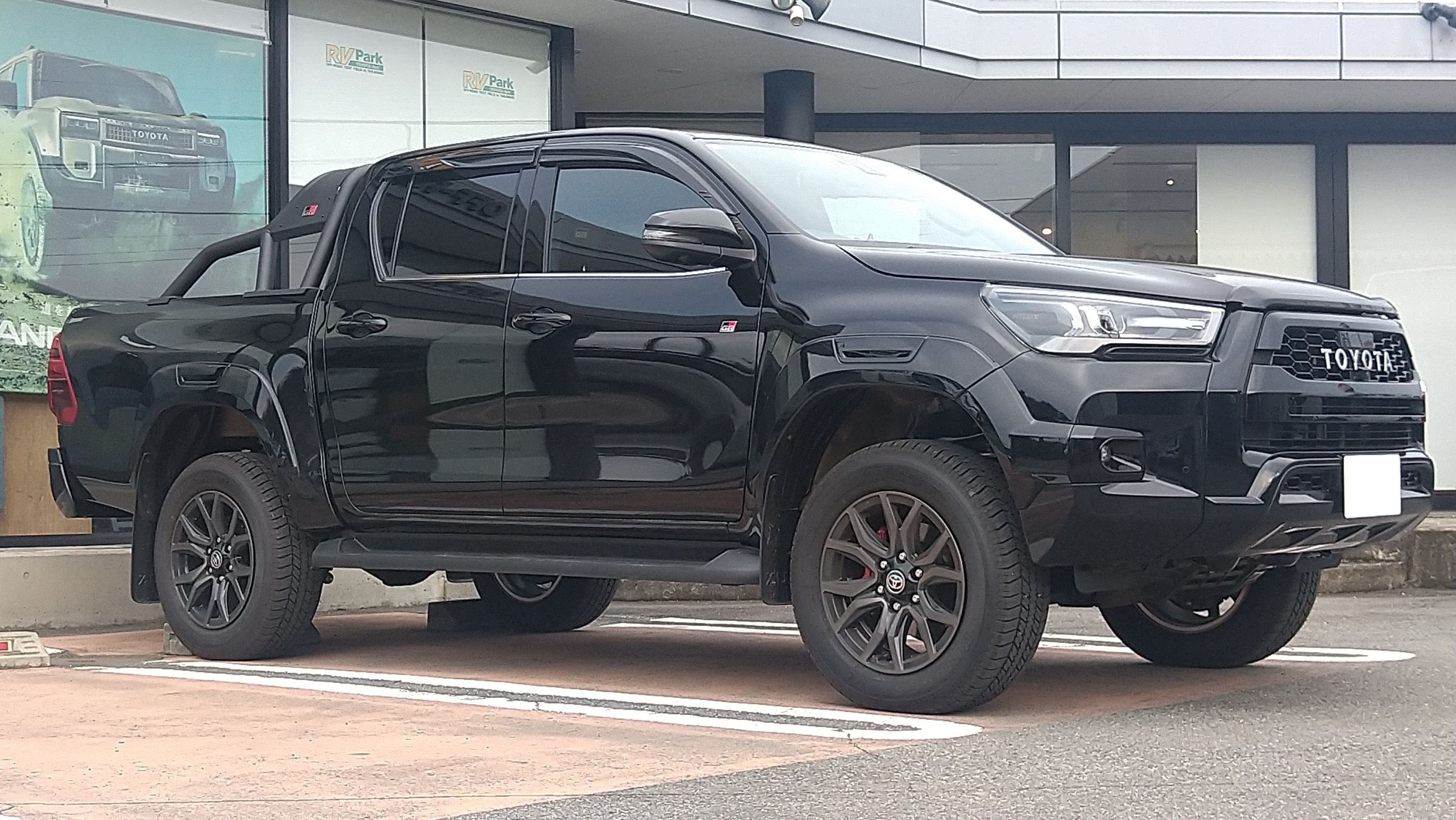 GRハイラックス＞ JAOS BATTLEZ リフトアップスプリング Ti-W フロント