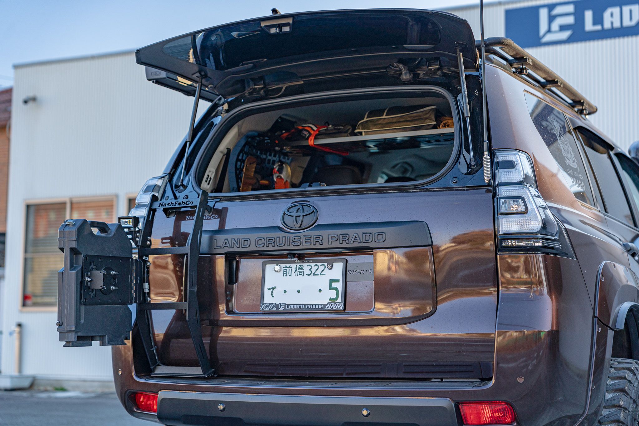 プラド 150 ハーフ リアラダー