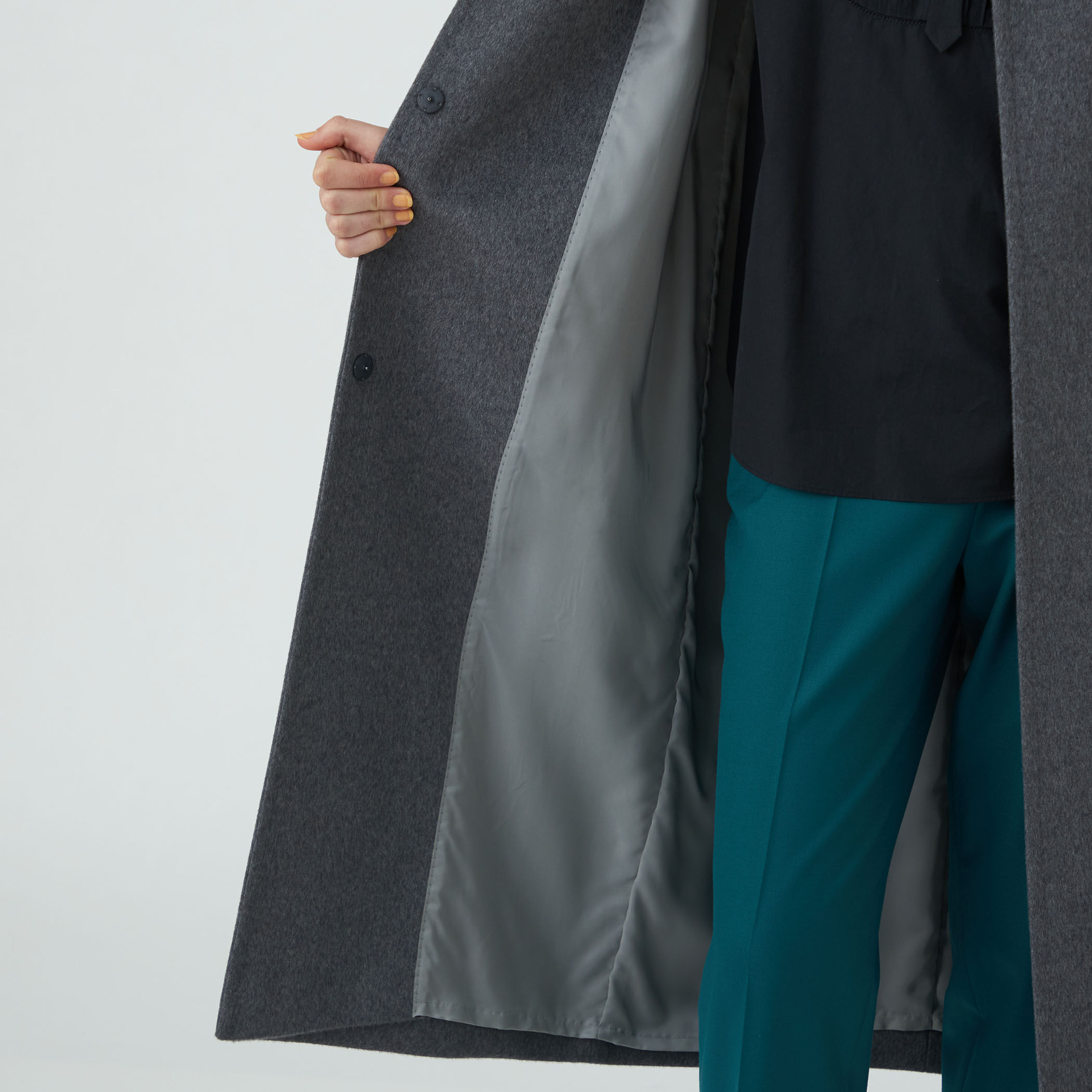 ウェービーカシミヤ ノーカラーコート｜トゥモローランド 公式通販