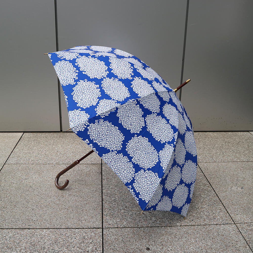 イイダ傘店】 晴雨兼用 あじさい アオ -の商品詳細 | 蔦屋書店