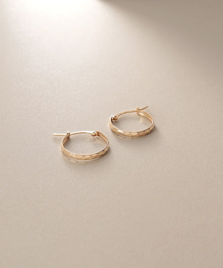 K10ダイヤカット フープピアス（ピアス） | COCOSHNIK（ココシュニック