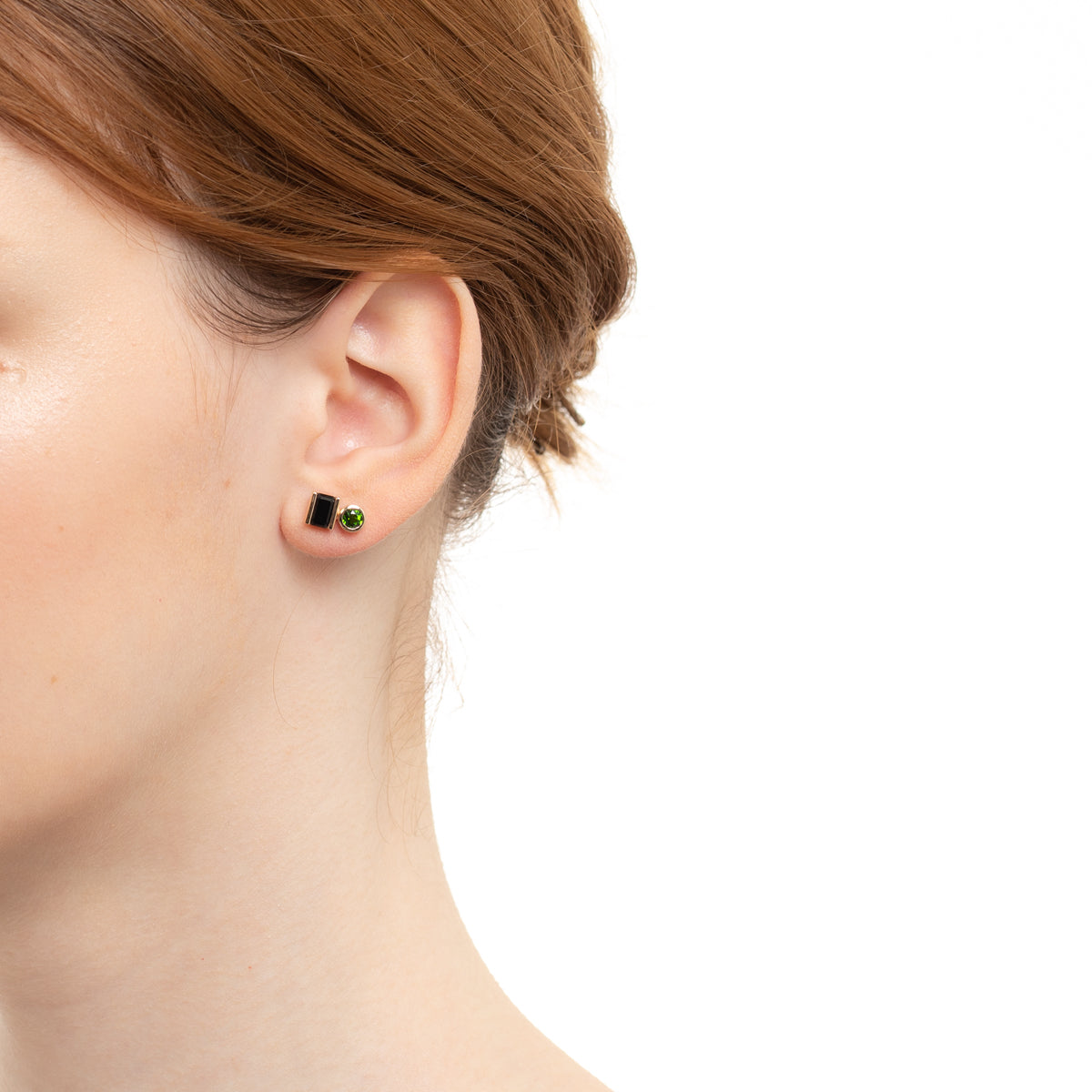 BIRD OF PARADISE オニキス & クロムダイオプサイド スタッドピアス
