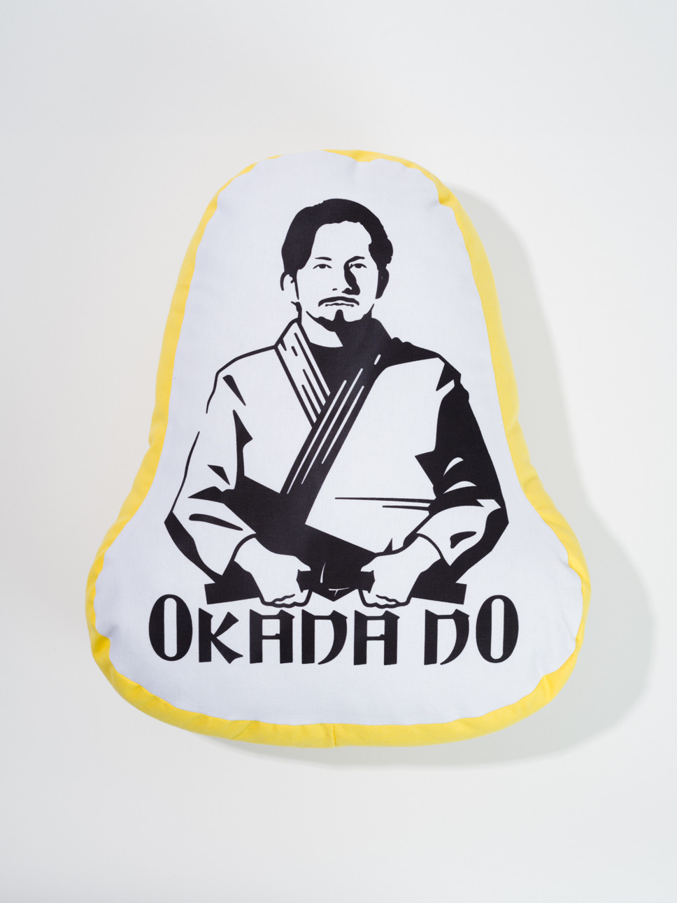 OKADA DO SHIHAN CUSHION | 岡田一門 | 岡田准一オフィシャル