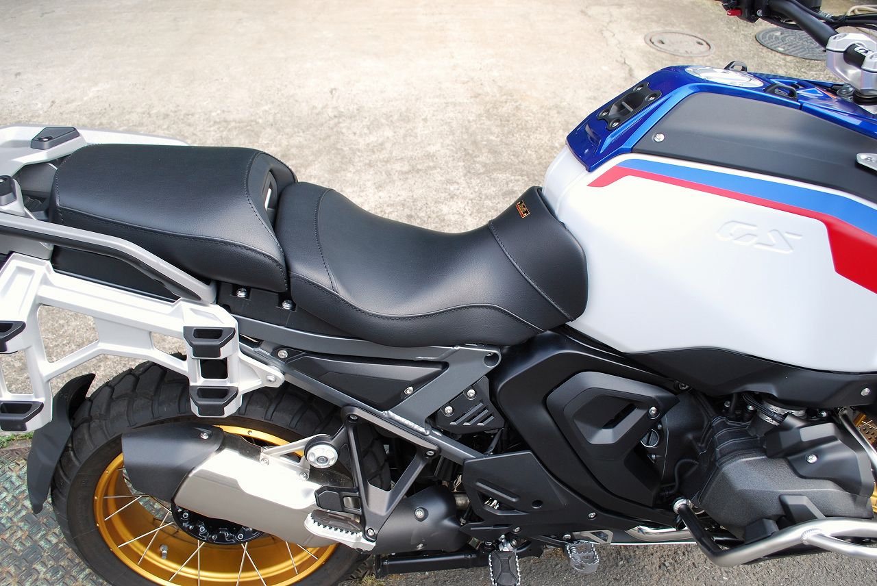 スーパーローシート R1300GS Adventure｜K＆H