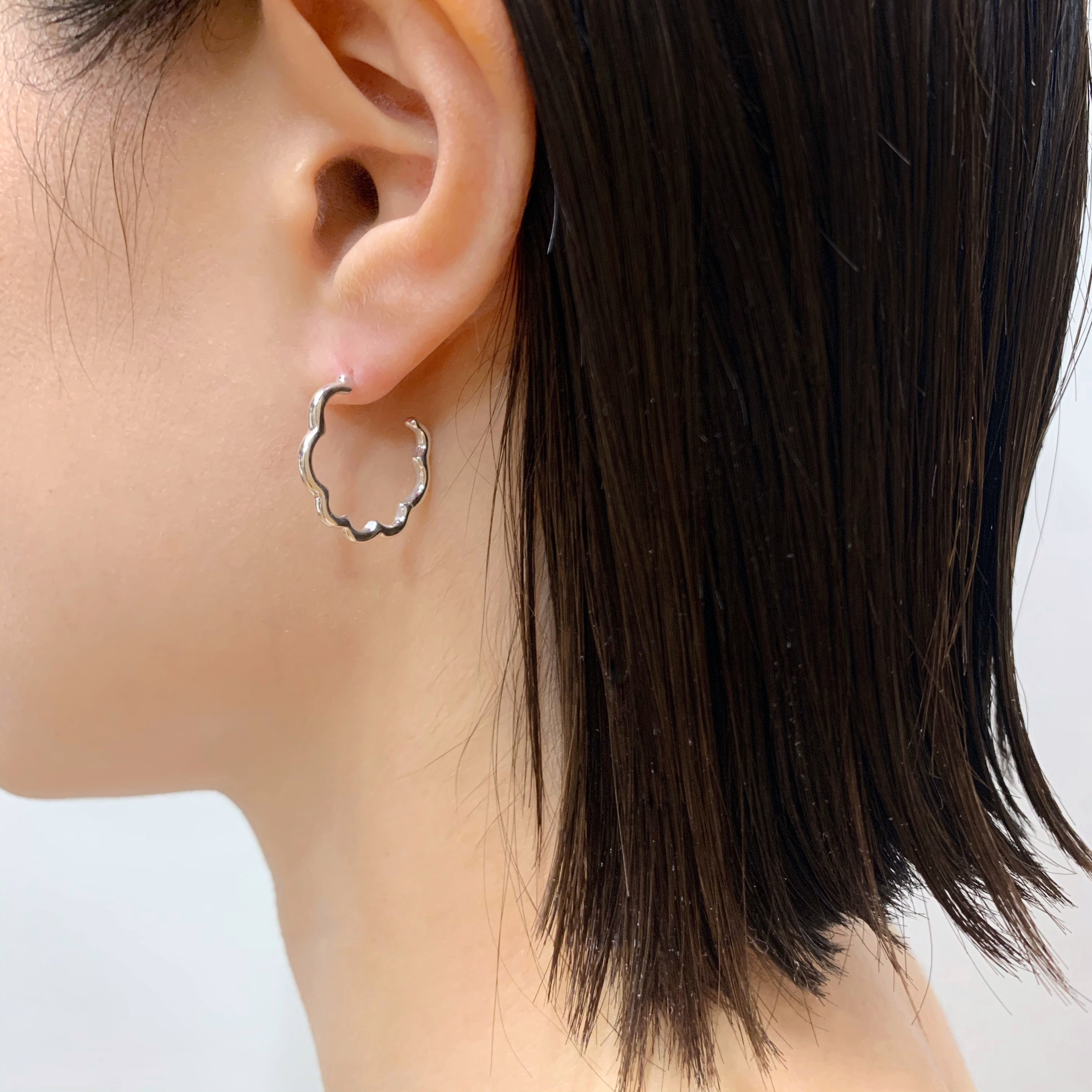 KAORU(カオル)公式｜ミモザ ピアス S シルバー – KAORU Online Store