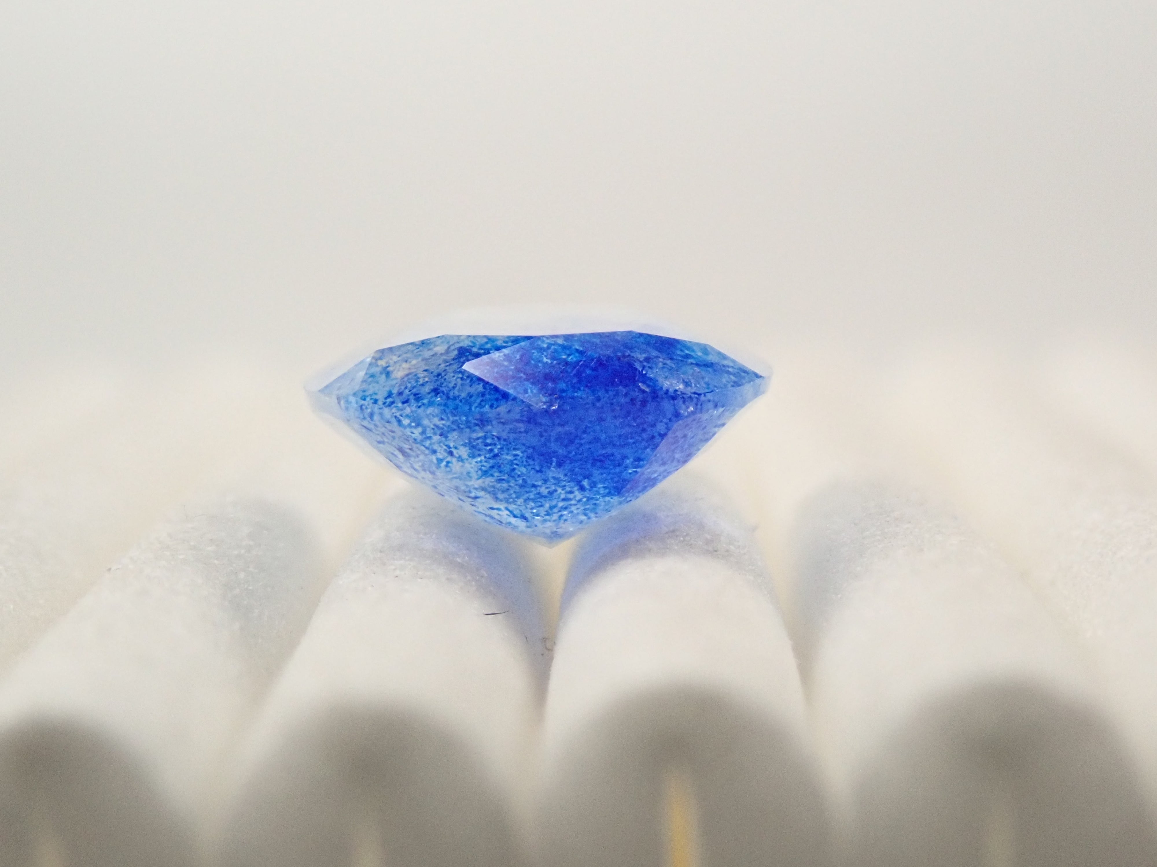 アフガニスタン産ラズライトインソーダライト 2.387ctルース