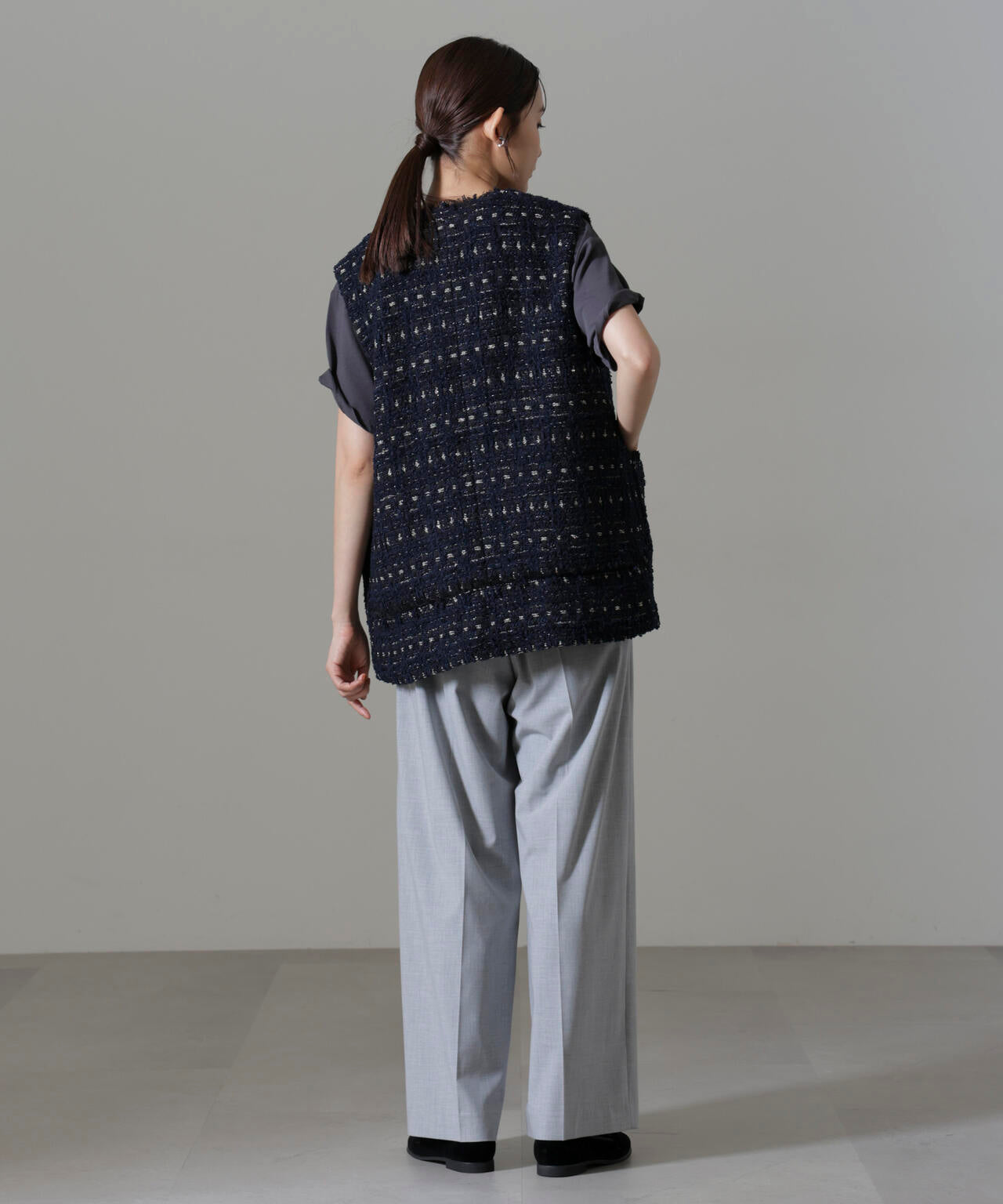 Vネック ツイードジレ