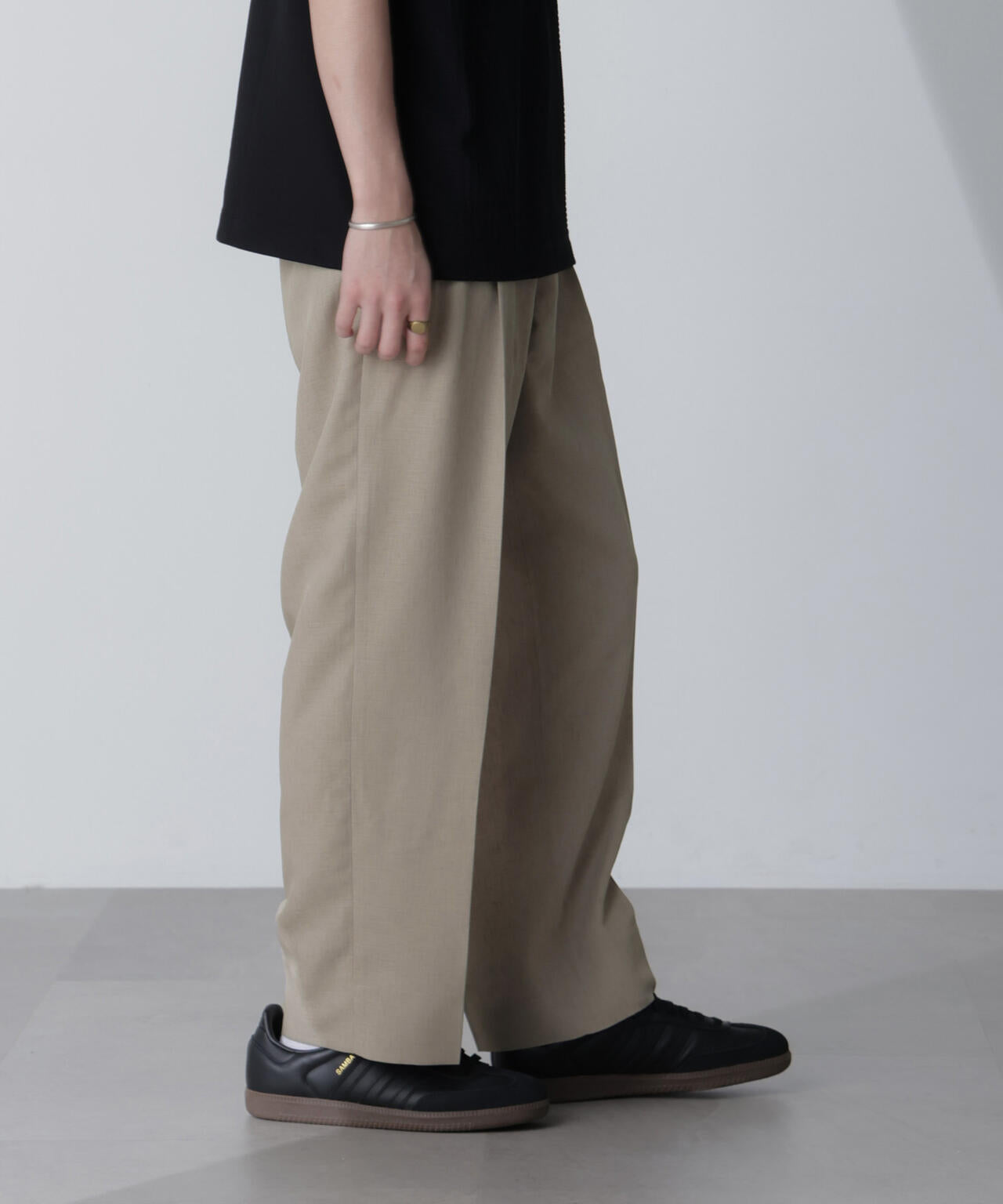 テックリネン リラックス タック テーパード パンツ（ セットアップ 可 ）