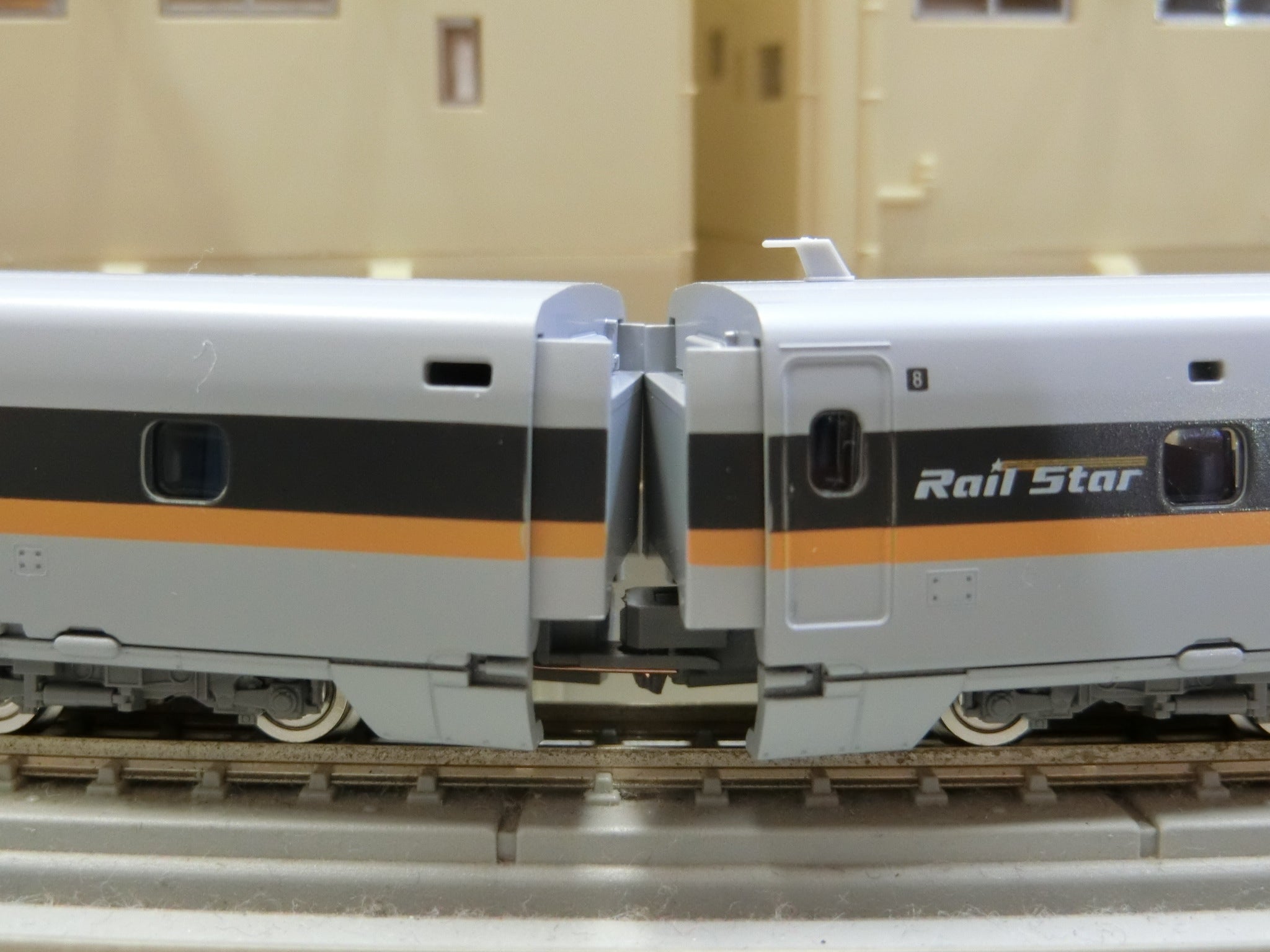 TOMIX「700系7000番台山陽新幹線ひかりレールスター