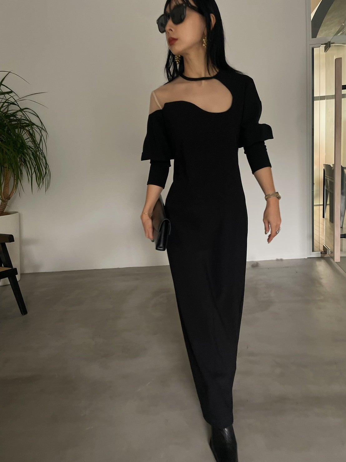 9/23(金)新作情報！明日は2WAY CURVE VELOURS DRESSがいよいよ発売