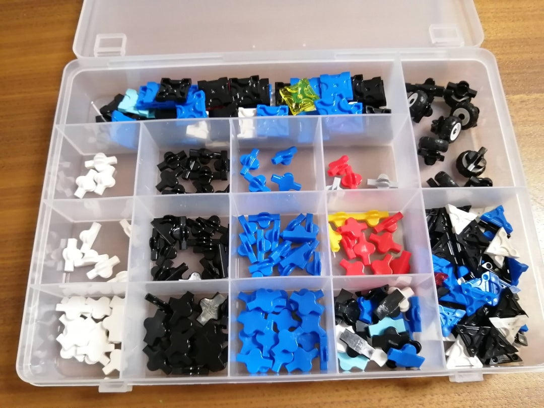 LaQ（ラキュー）収納、2400ピースの結論！セリアを改造して作った5歳児