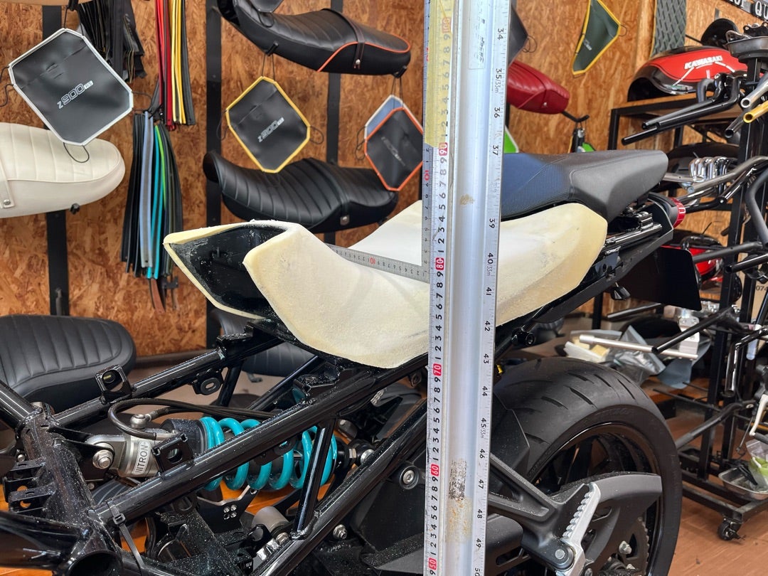 2024年 ホンダNC750X ローダウンシートにゼルを入れてます。 2024年