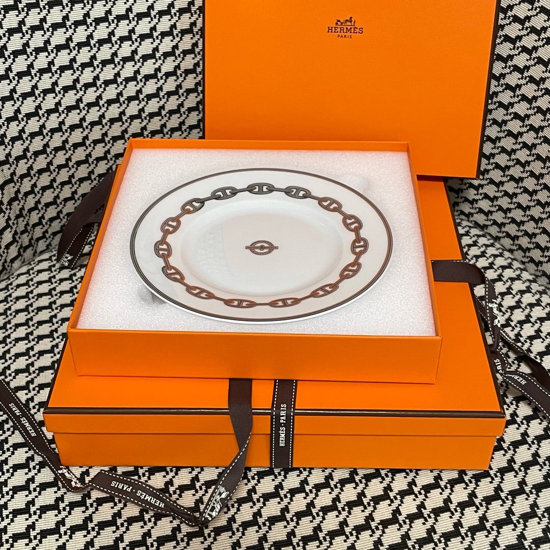 エルメス☆シェーヌダンクルの食器 | kohakuの自転車操業子育て日記