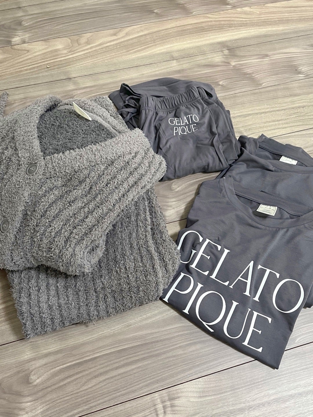 ジェラートピケ 2025 福袋　レディース　もこもこ　上下 セット　グレー　新品 ジェラートピケ2025福袋B もこもこセットアップ - メルカリ