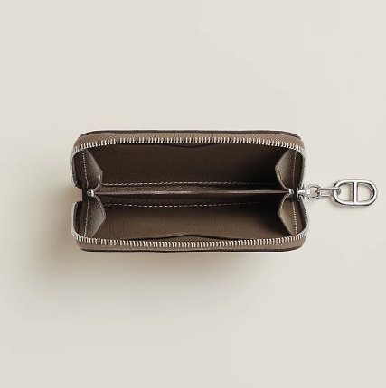 エルメス「ジップアンドゴー」- ミニマリストのための究極のカード