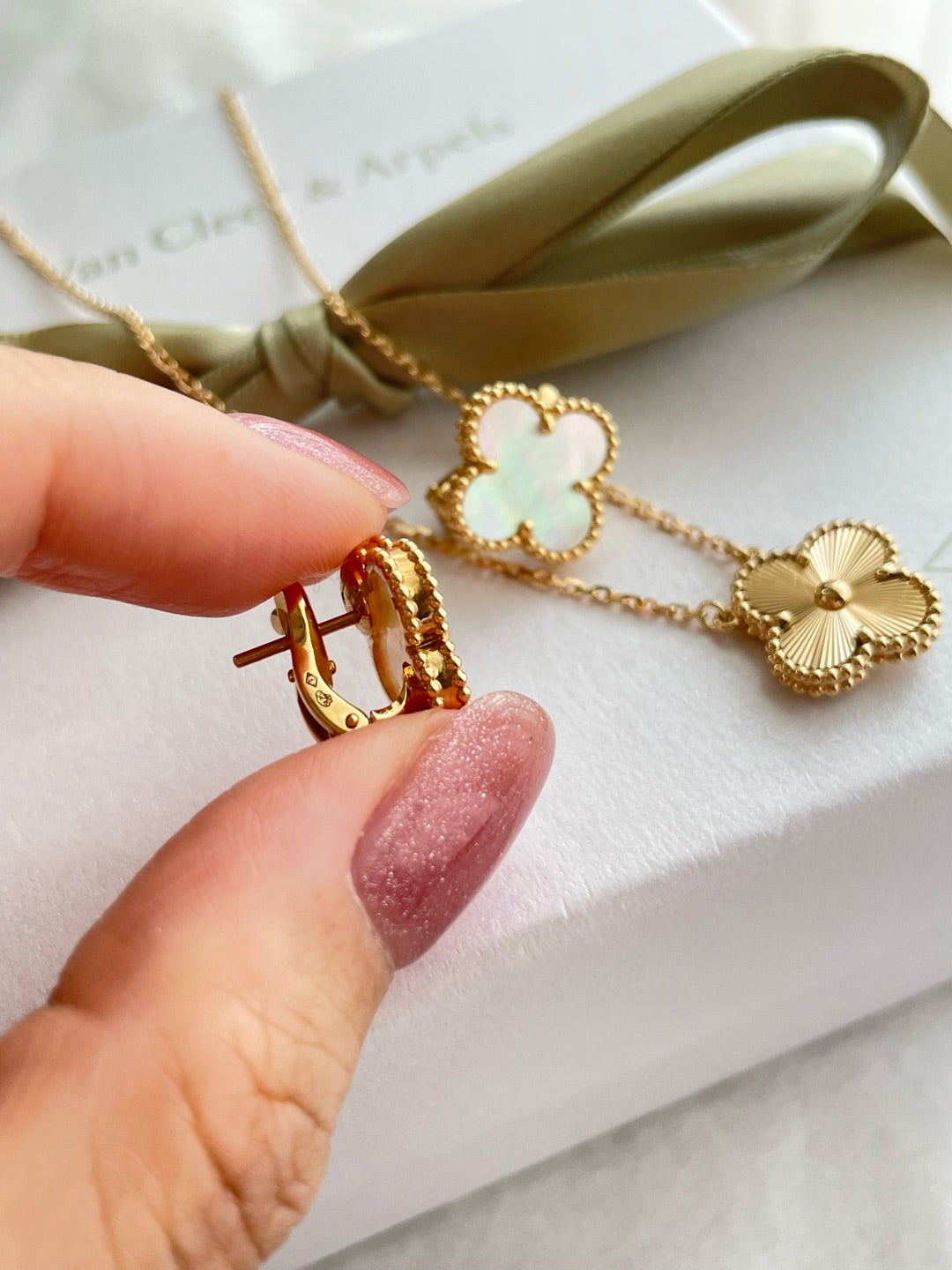 ヴァンクリーフ&アーペル ギヨシェネックレス | イトオカシ