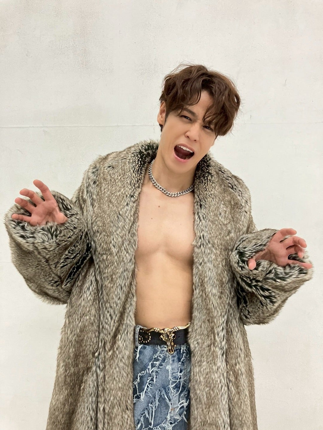 LIVE Blu-ray&DVD「DRESSING!」発売中!! | 宮野真守オフィシャルブログ