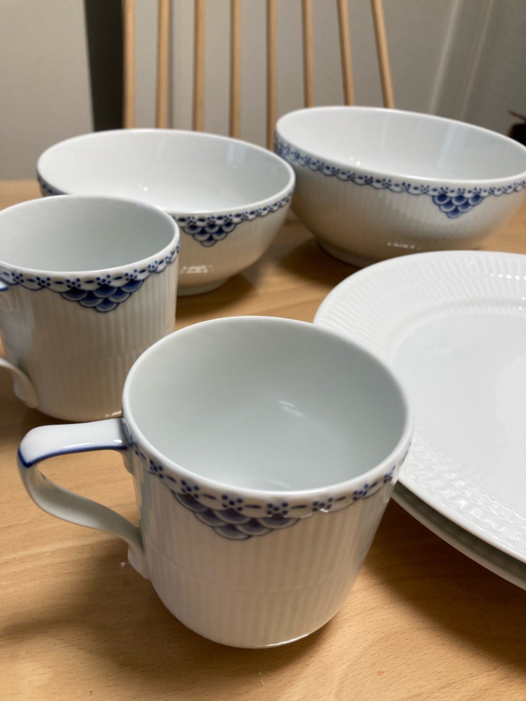 ロイヤルコペンハーゲン ラッキーカートンの中身は？ | 明日は明日のトト