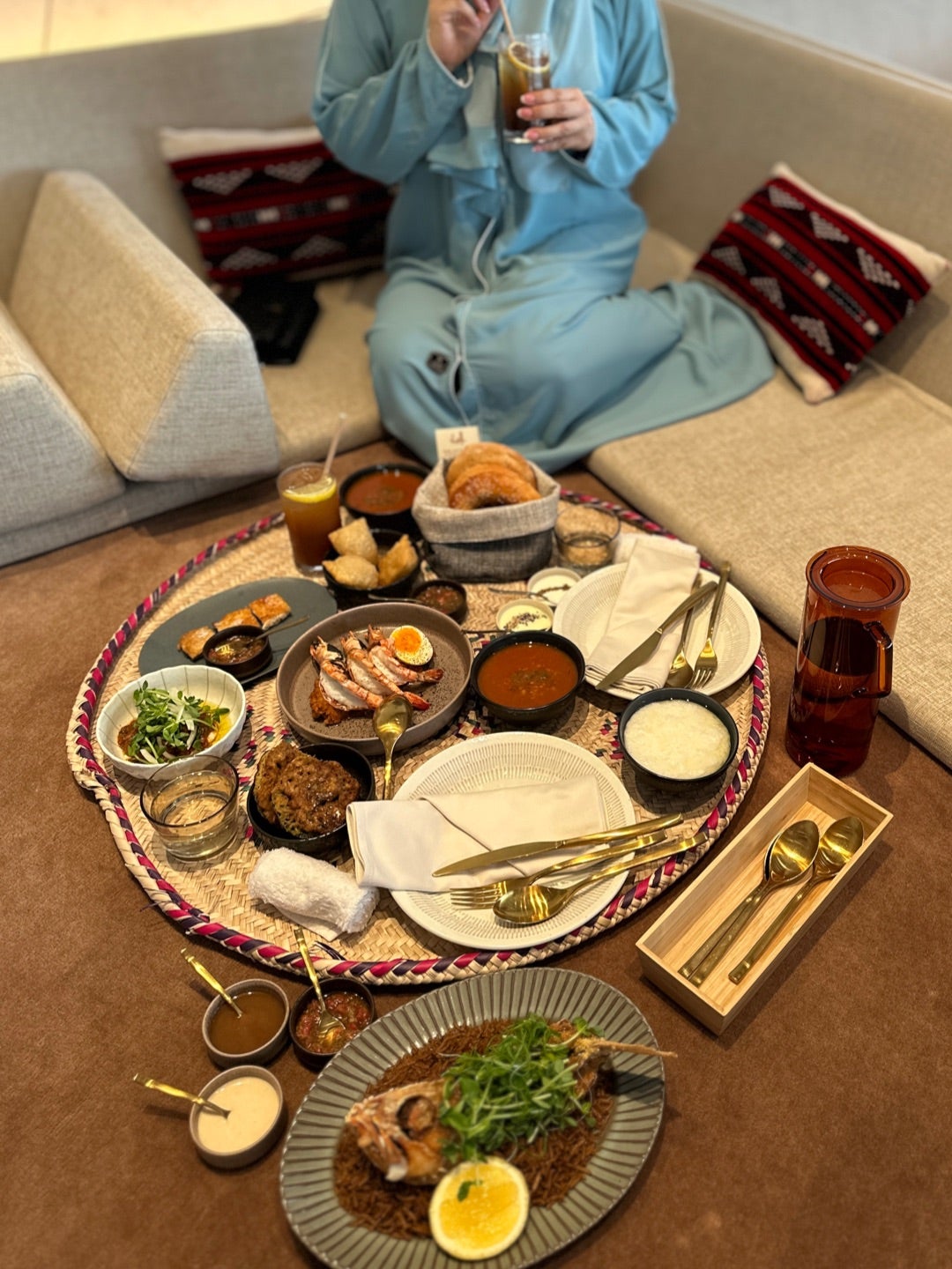 大阪関西万博】サウジアラビア館の難関レストラン「irth」にアバヤで