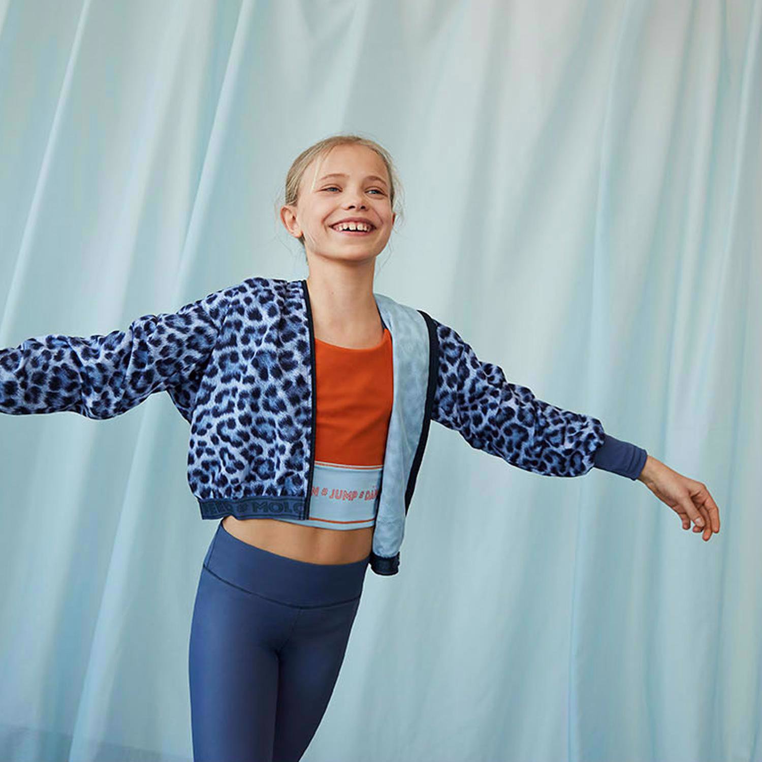 Ophelia - Sporty Leo - Sports jacket with hood leopard print - Molo