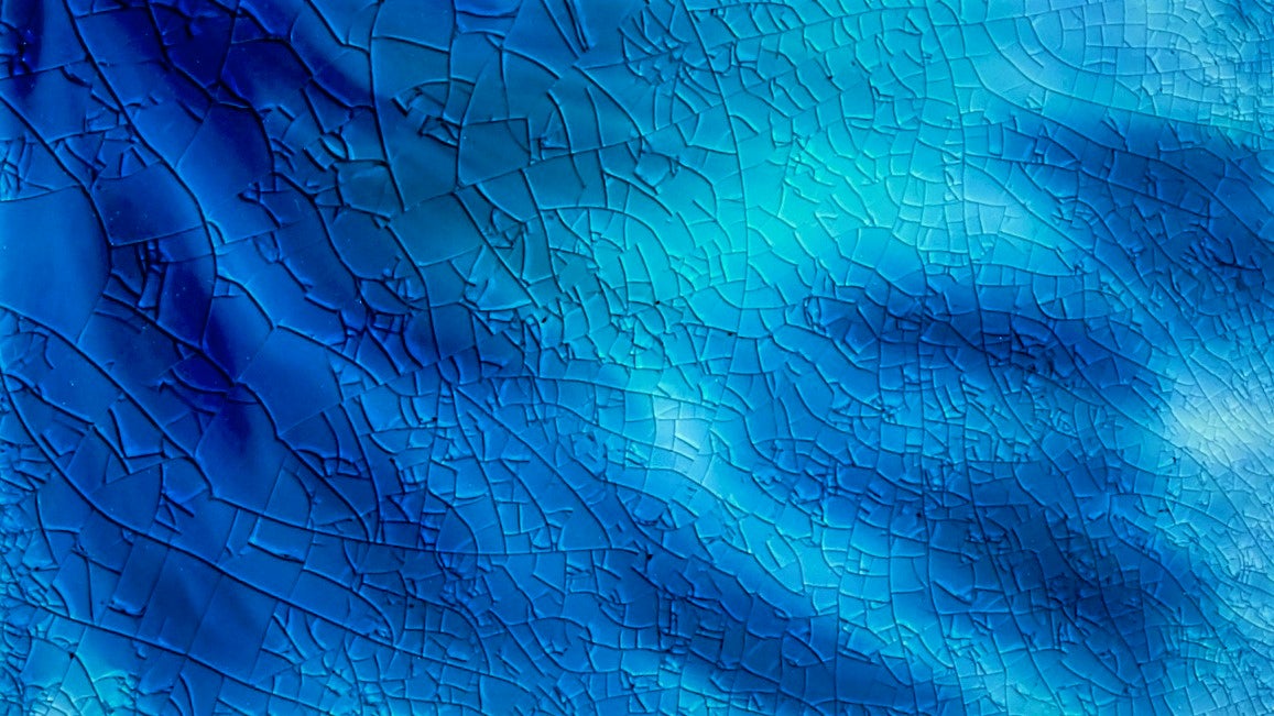 青い海、満天の星空、石垣島そのものが器に映し出される石垣焼の景色を