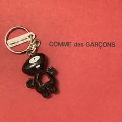 COMME des GARCONS ブラックモンスター キーホルダー - メルカリ